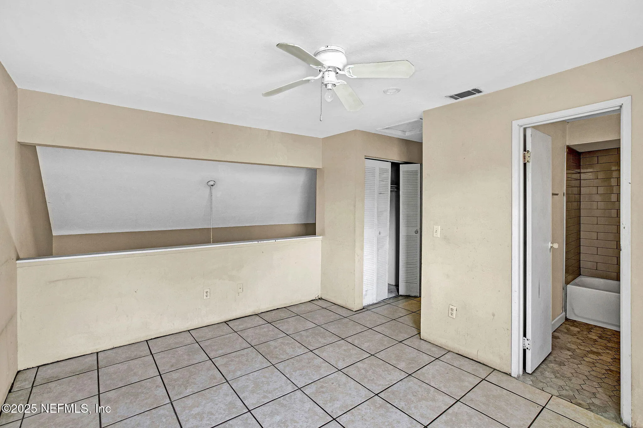 Jacksonville, Florida 32233, United States, 2 Bedrooms Bedrooms, ,2 BathroomsBathrooms,Residential,Pending,181211