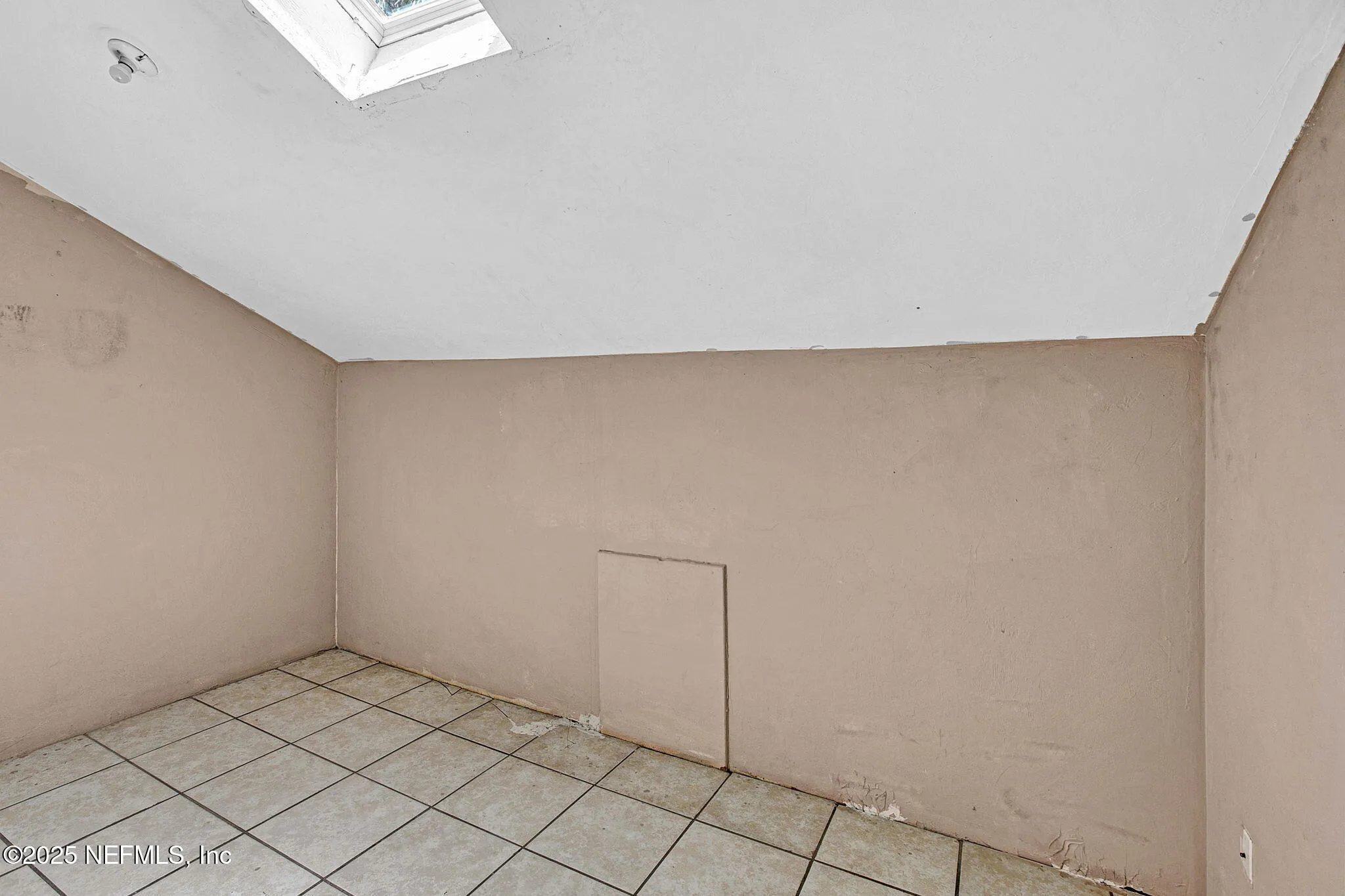 Jacksonville, Florida 32233, United States, 2 Bedrooms Bedrooms, ,2 BathroomsBathrooms,Residential,Pending,181211