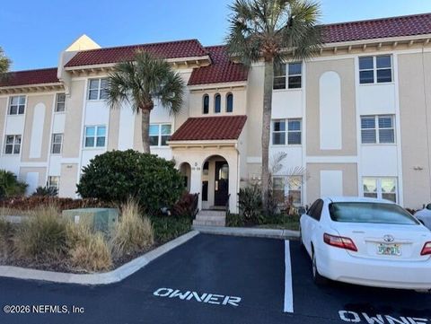 Photo of 10 10TH Street #21, Atlantic Beach, FL 32233 (MLS # 2129603)