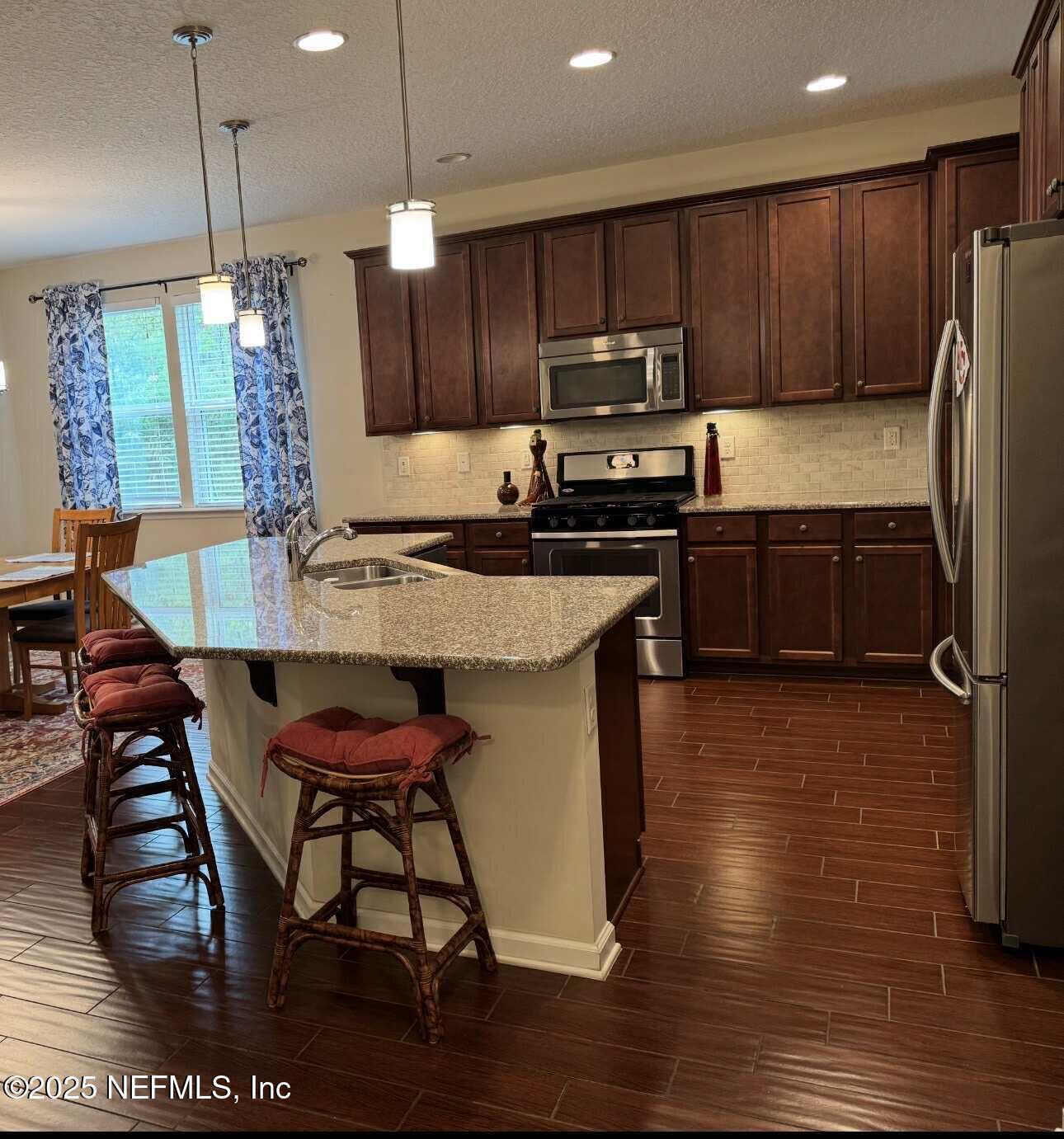 454 CYPRESS TRAILS Drive