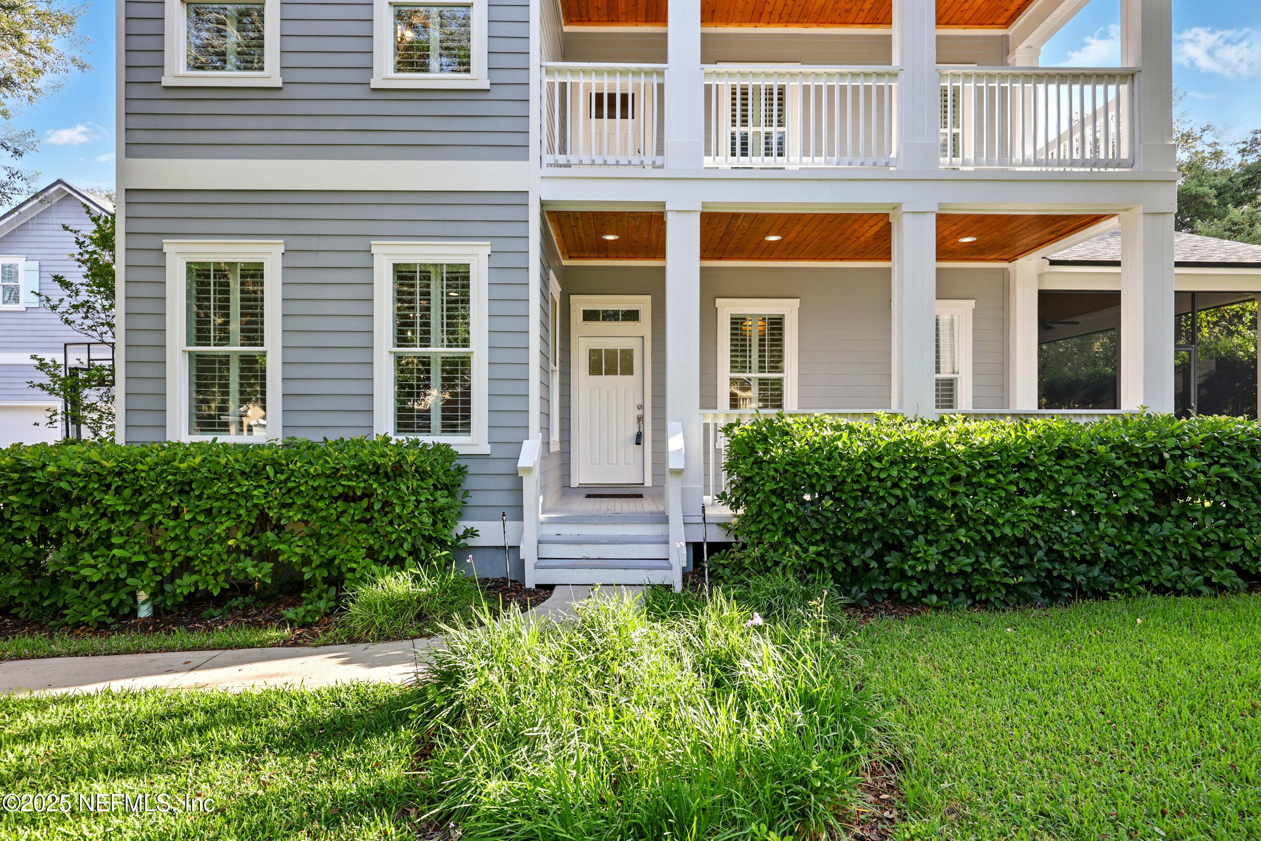 318 SOPHIA Terrace