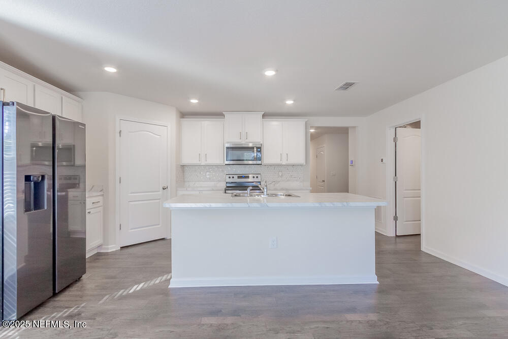 2290 WILLOW SPRINGS Drive