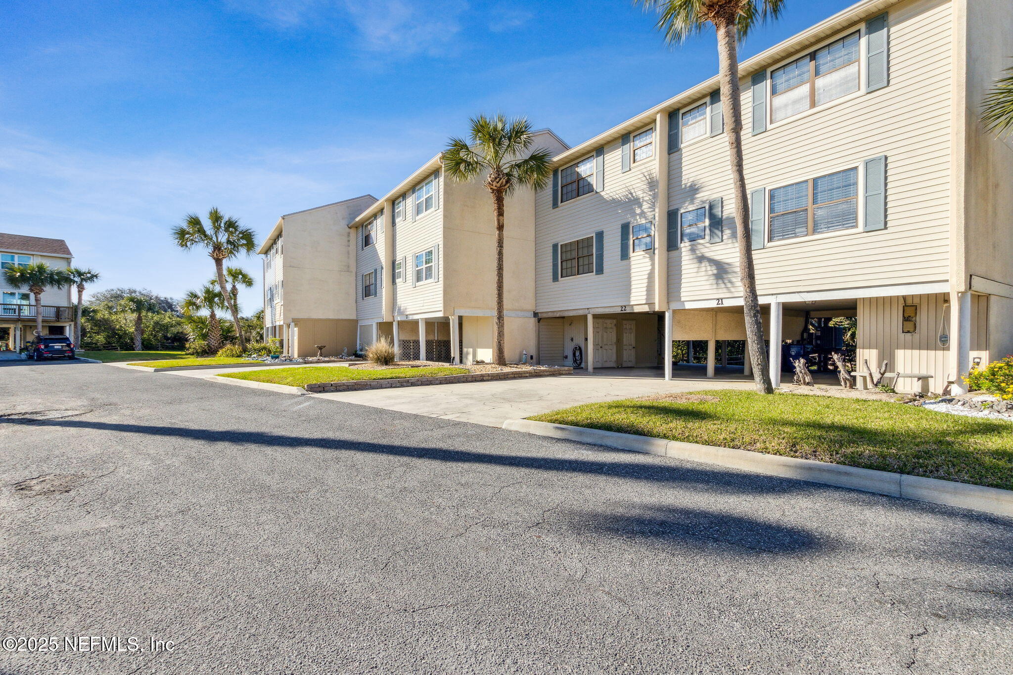 925 TARPON Avenue 21