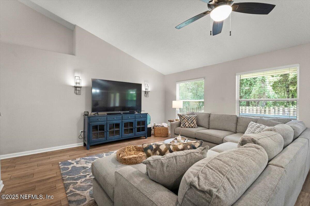 2902 WESTBERRY HIDEAWAY Court