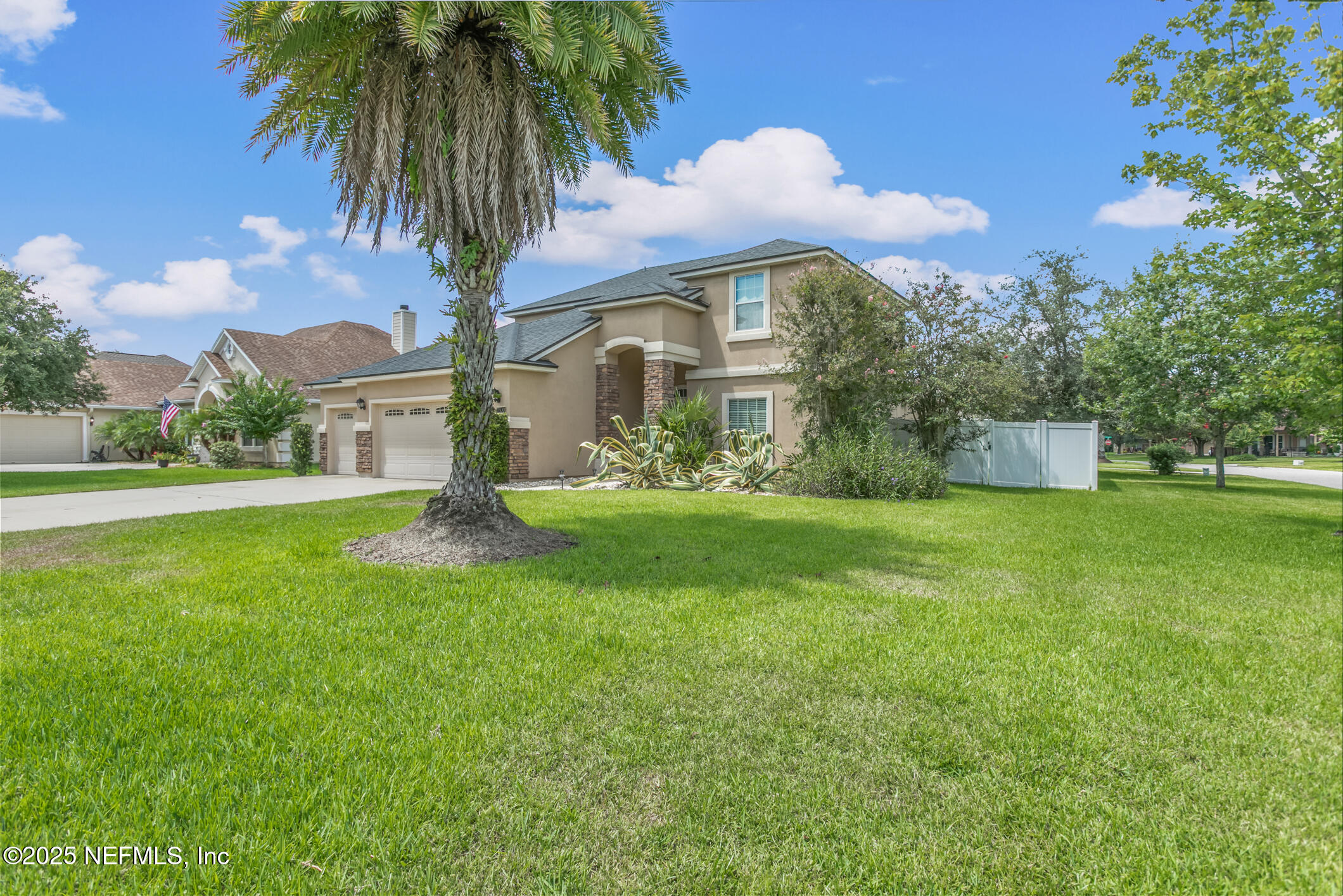 2500 W CAPARINA Drive