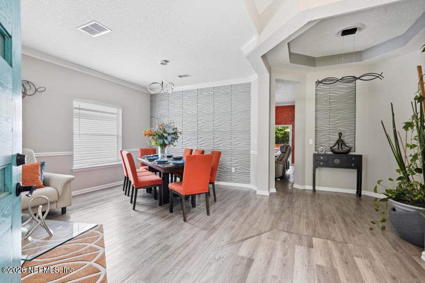 3223 WANDERING OAKS Drive