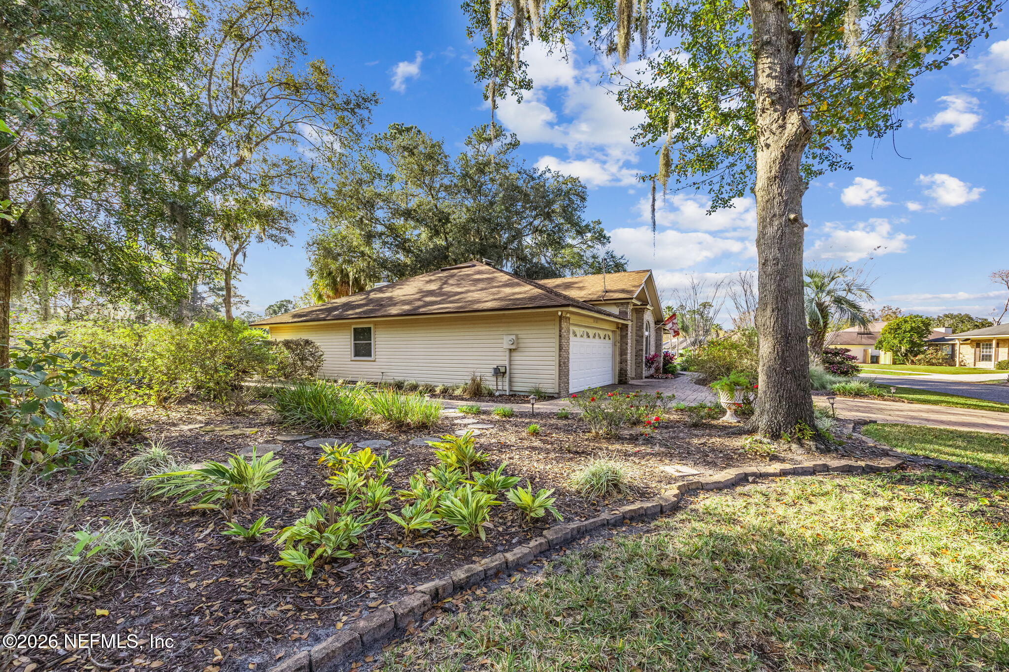 4364 HOLLYGATE Drive