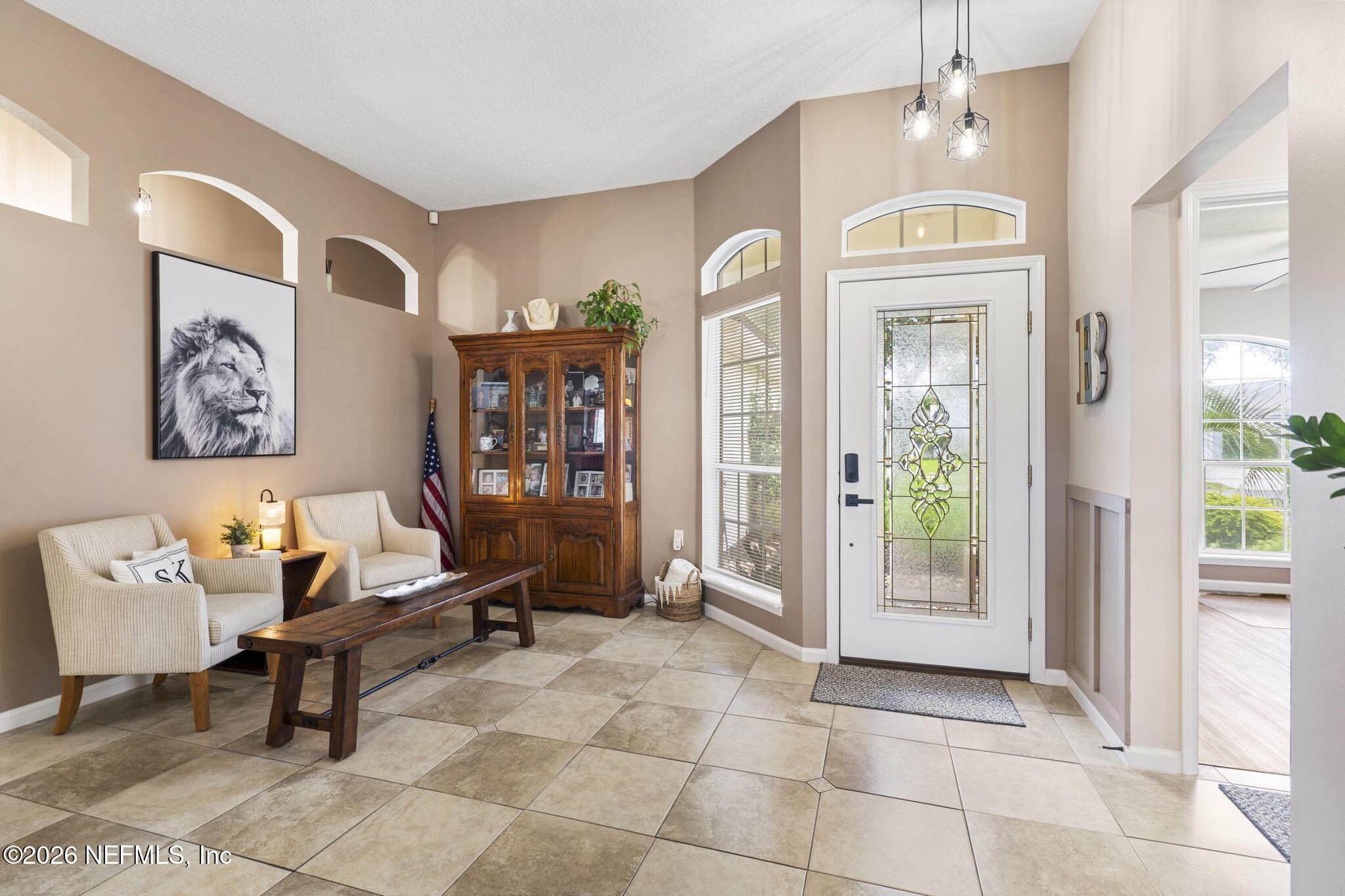 910 THOROUGHBRED Drive
