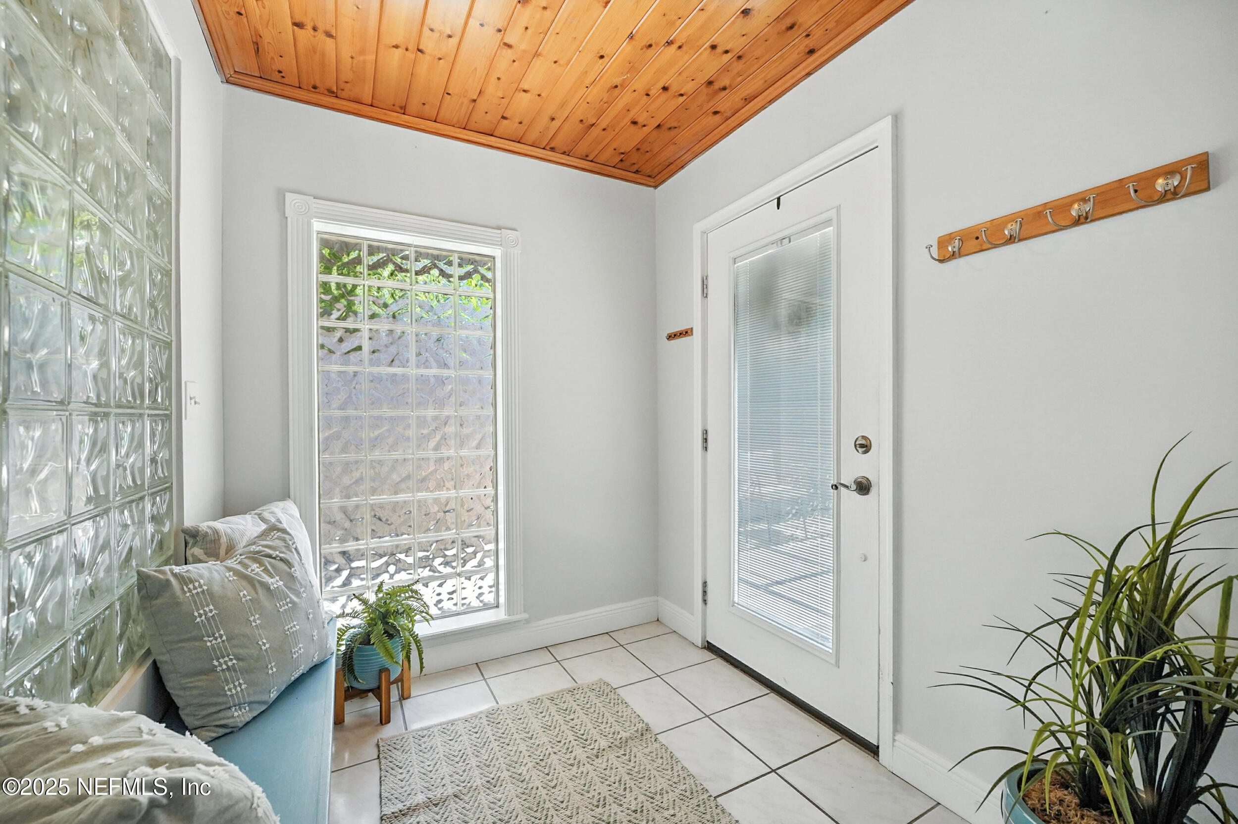 1679 SEMINOLE Road 2