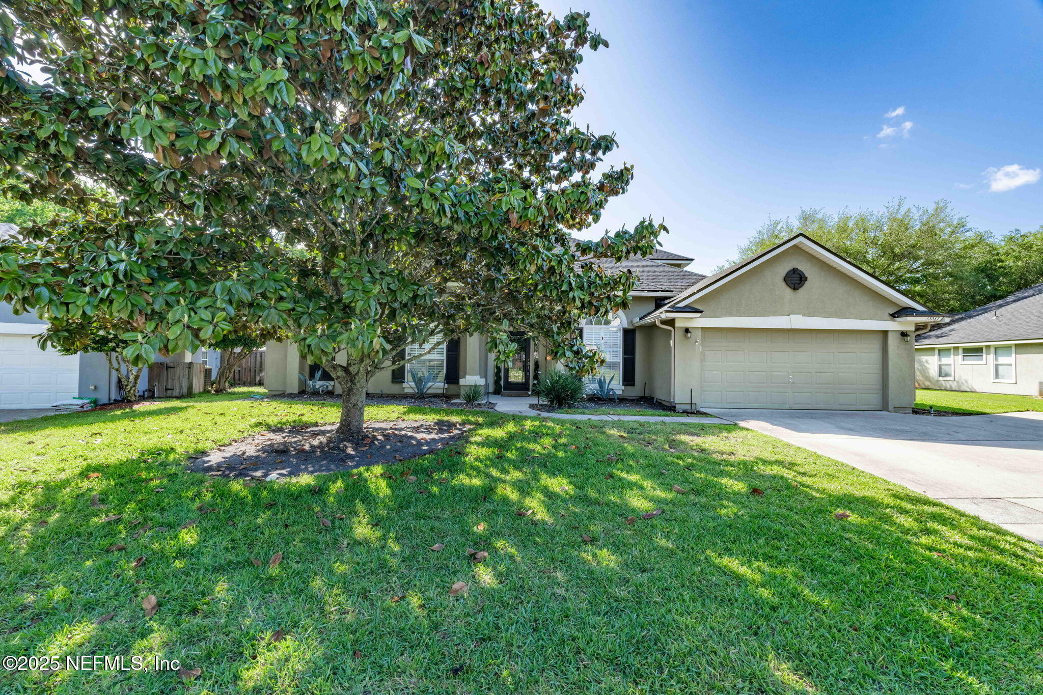 12287 LAKE FERN Drive E