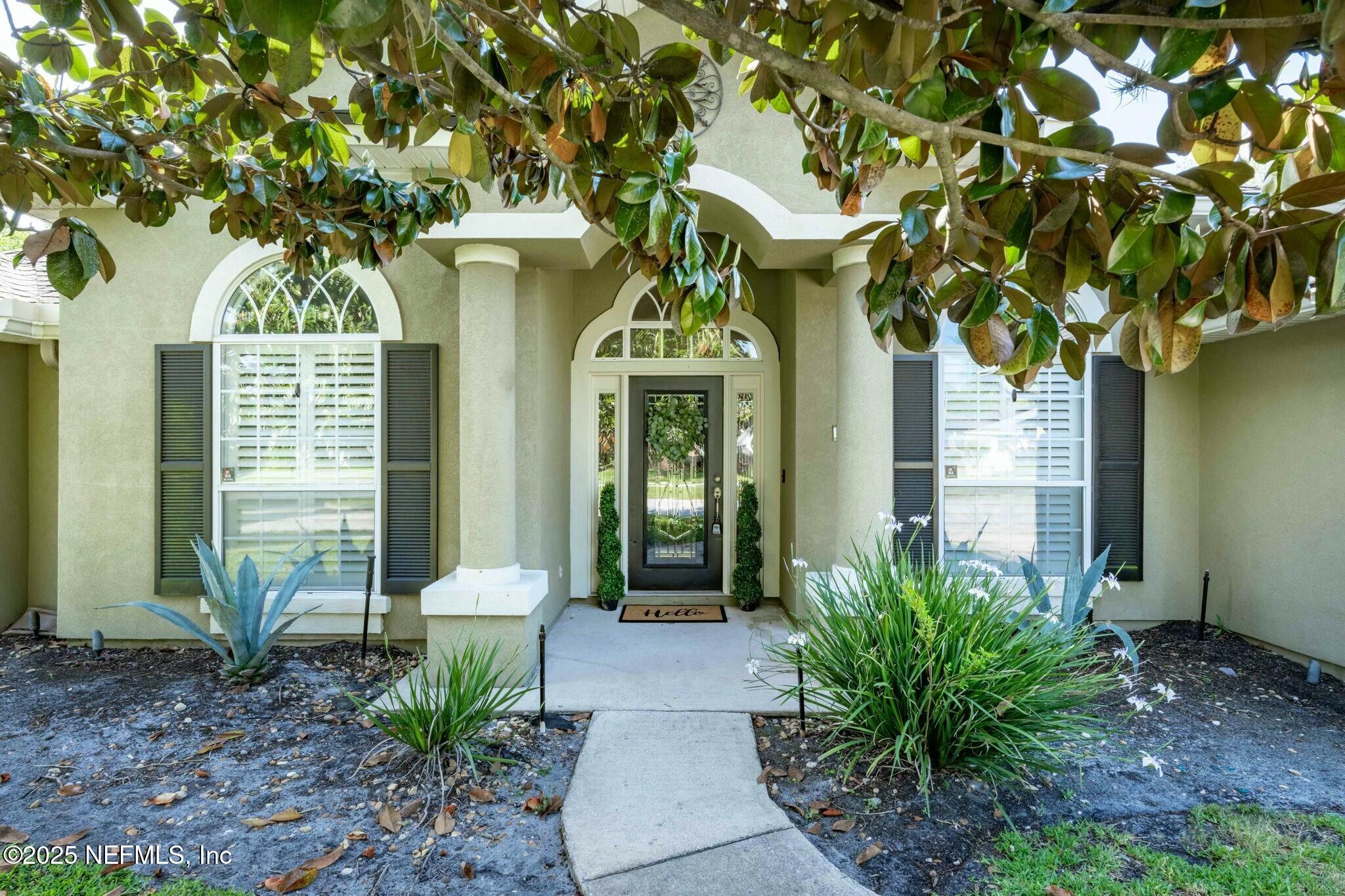 12287 LAKE FERN Drive E