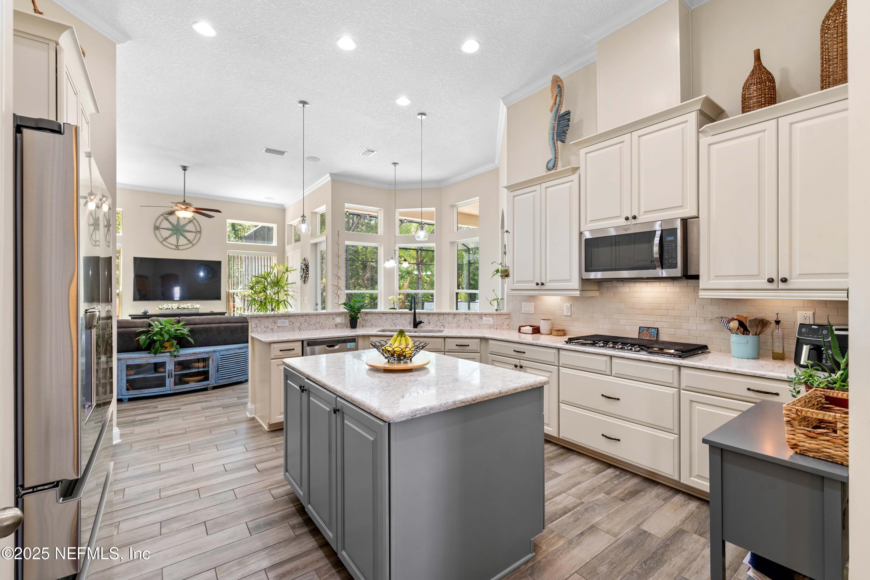 430 BRAMBLY VINE Drive