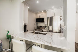 221 13TH Avenue N 104B