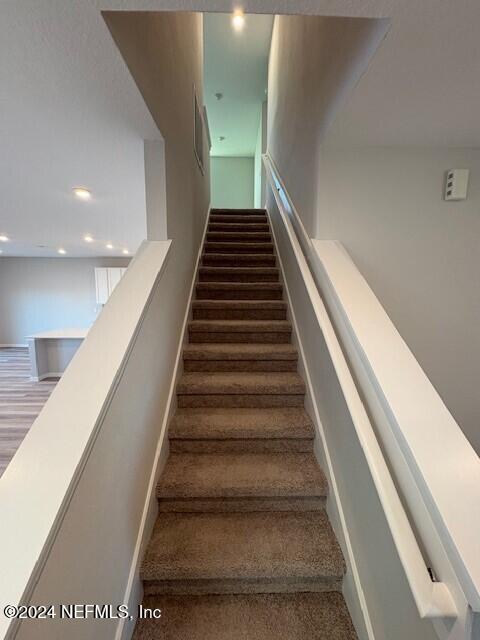 68 BRAZIL NUT Circle 135