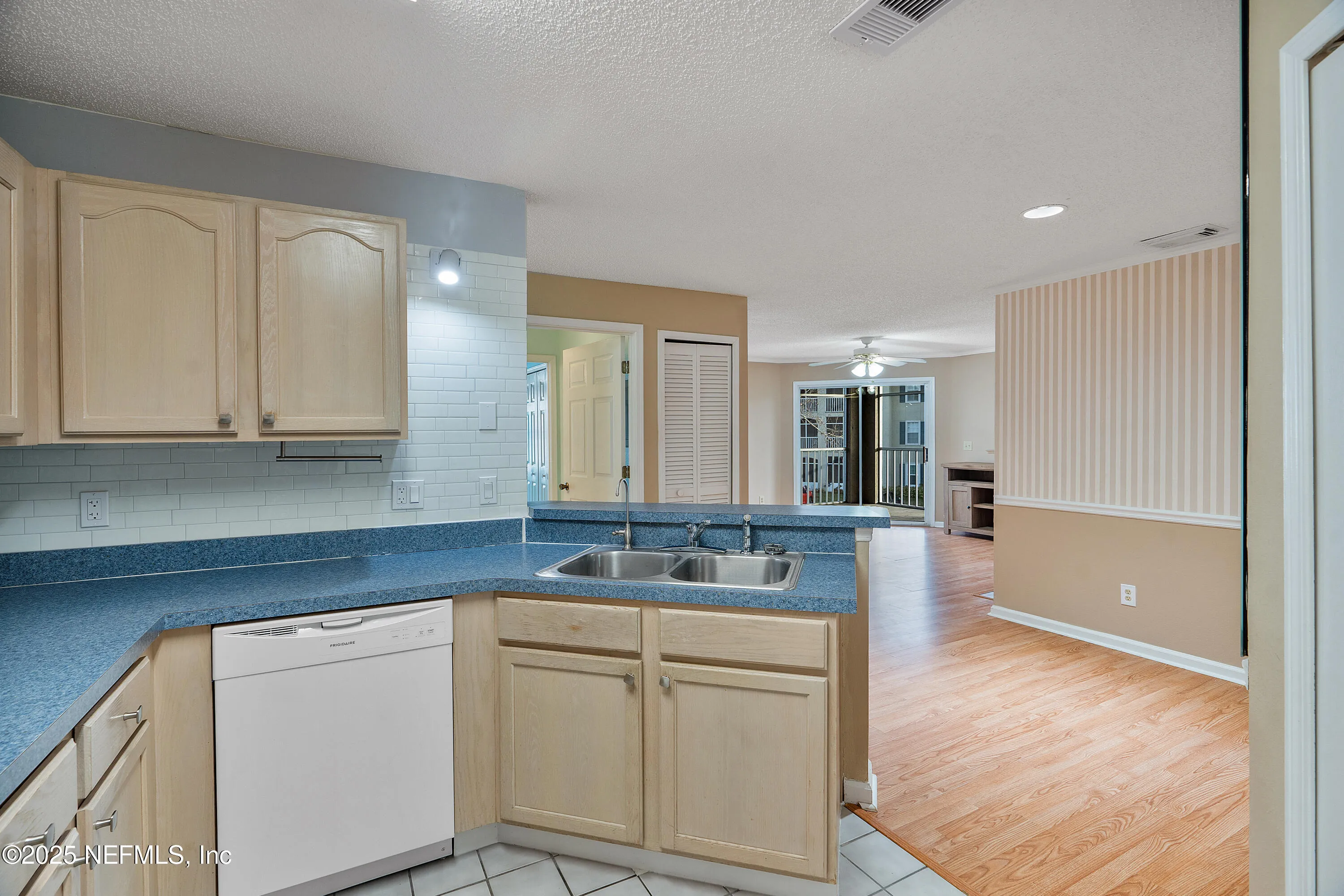 Ponte Vedra Beach, Florida 32082, United States, 2 Bedrooms Bedrooms, ,2 BathroomsBathrooms,Residential,Pending,12409