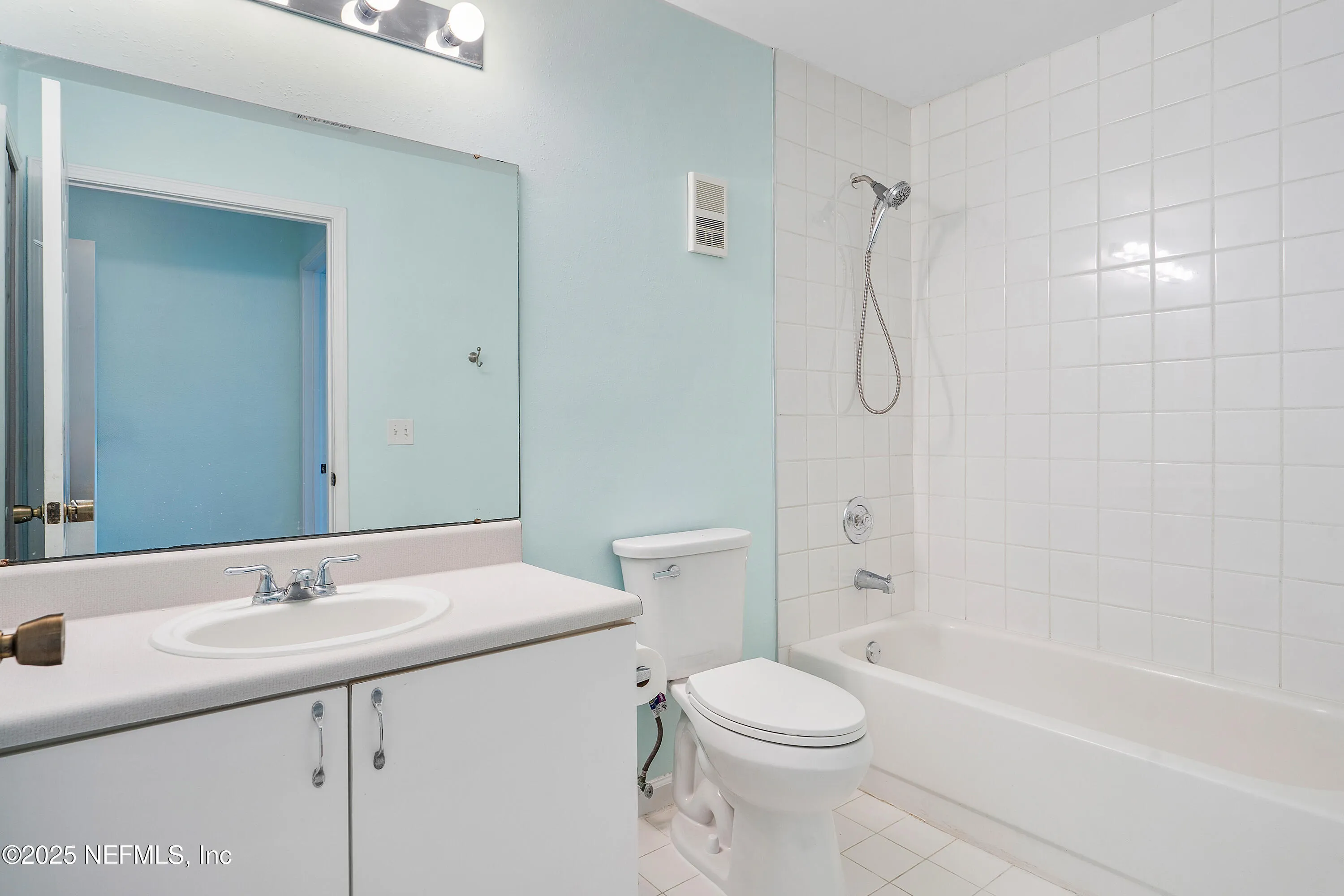 Ponte Vedra Beach, Florida 32082, United States, 2 Bedrooms Bedrooms, ,2 BathroomsBathrooms,Residential,Pending,12409