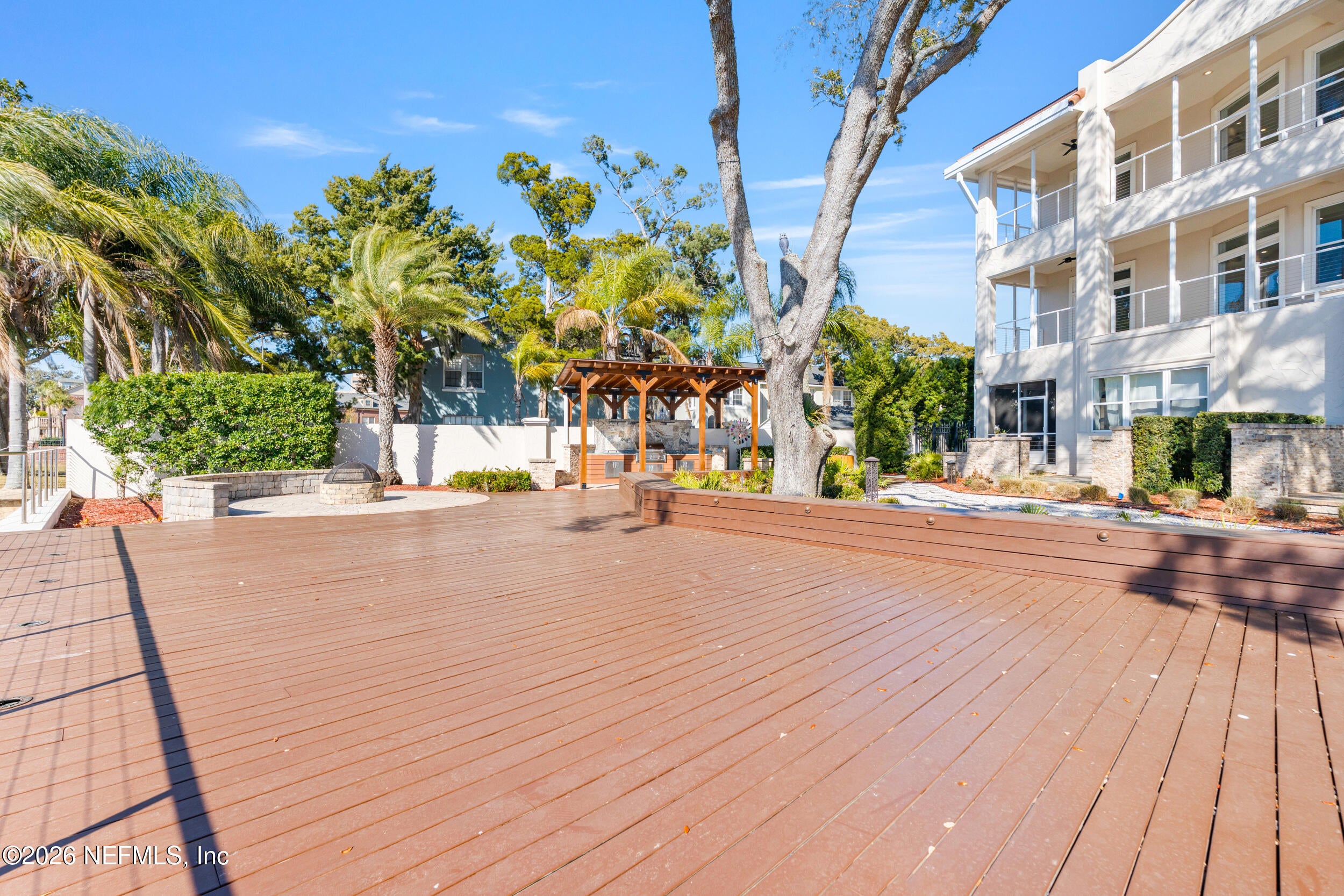 1616 RIVER Road 101