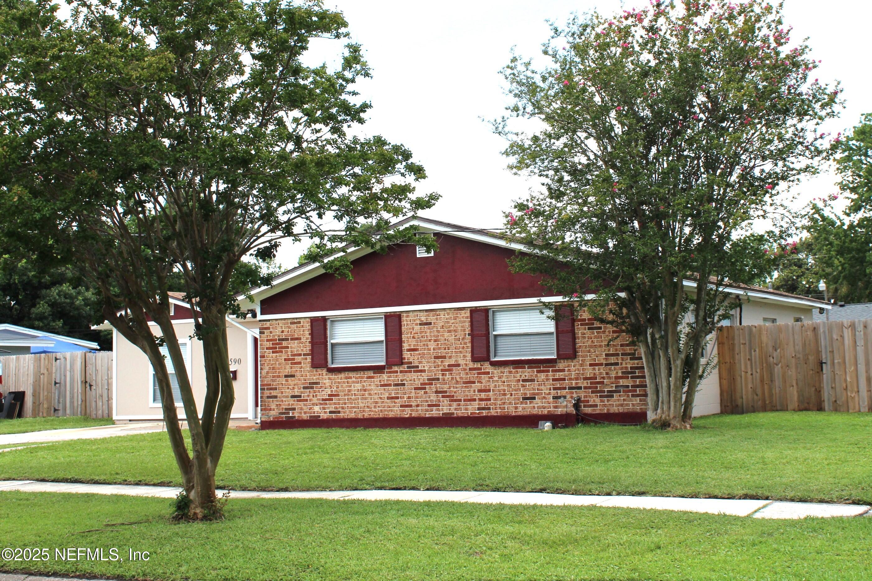 2590 EASTILL Drive
