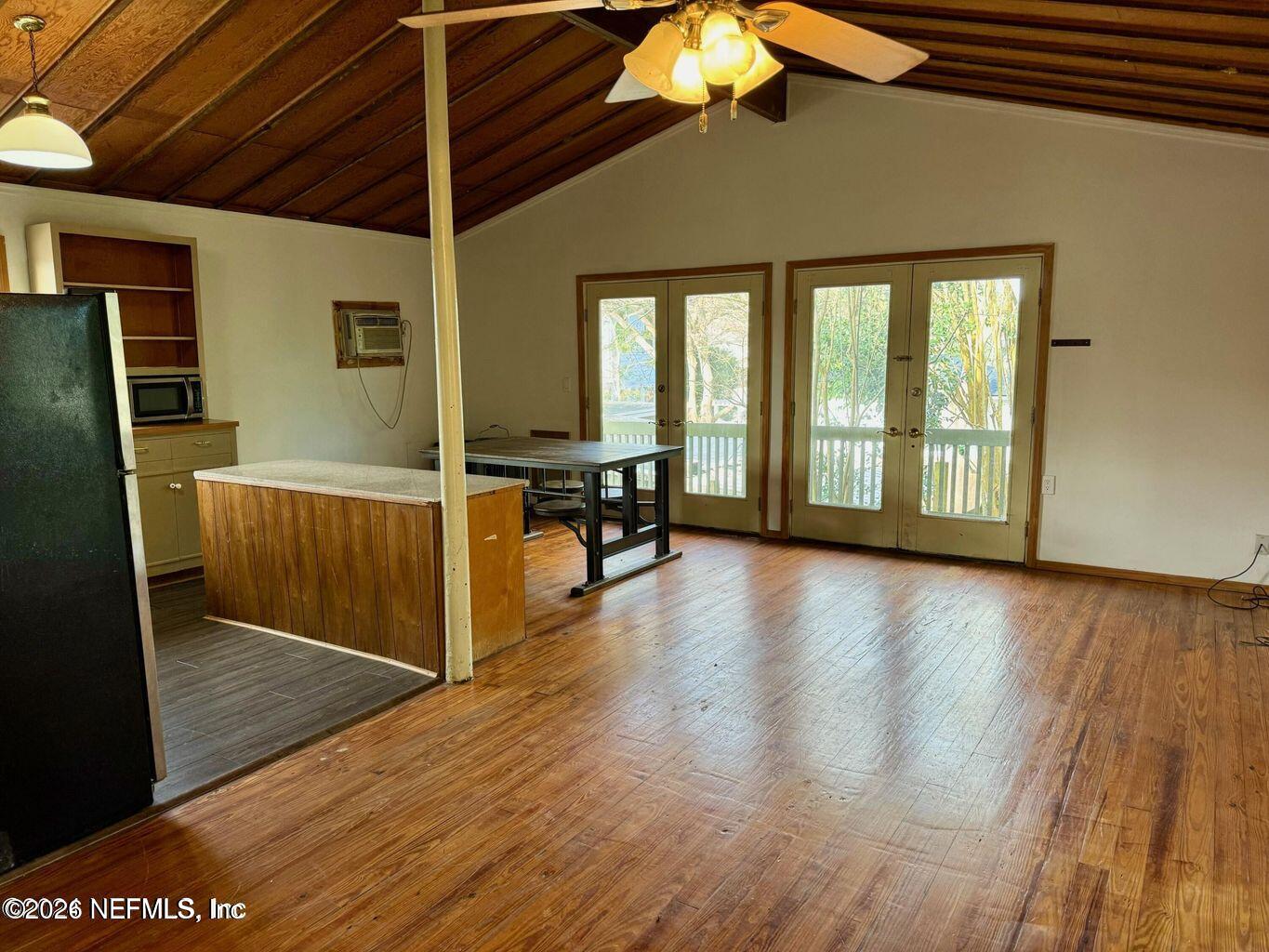 1457 CHALLEN Avenue A