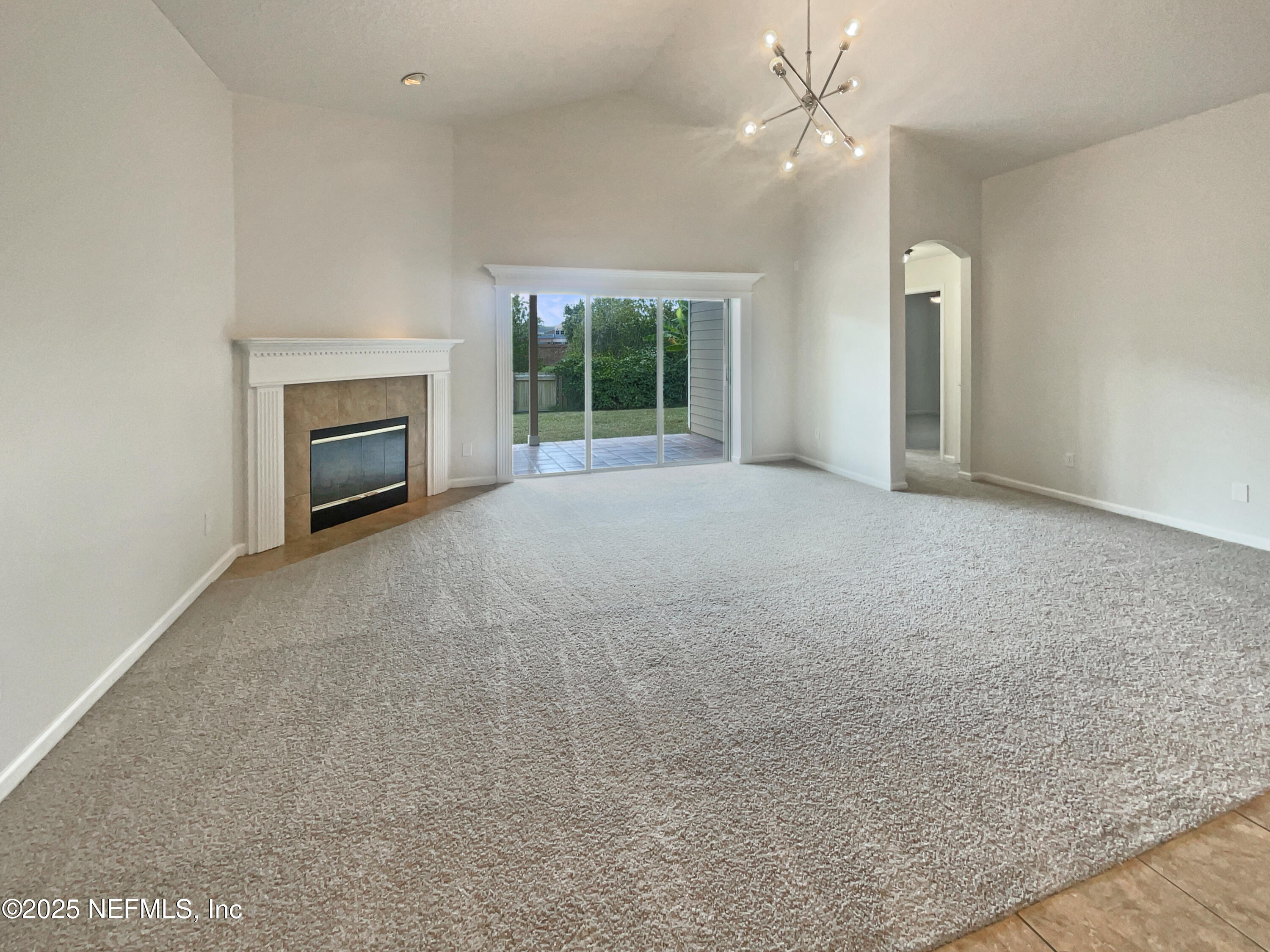 680 LADY LAKE Road W