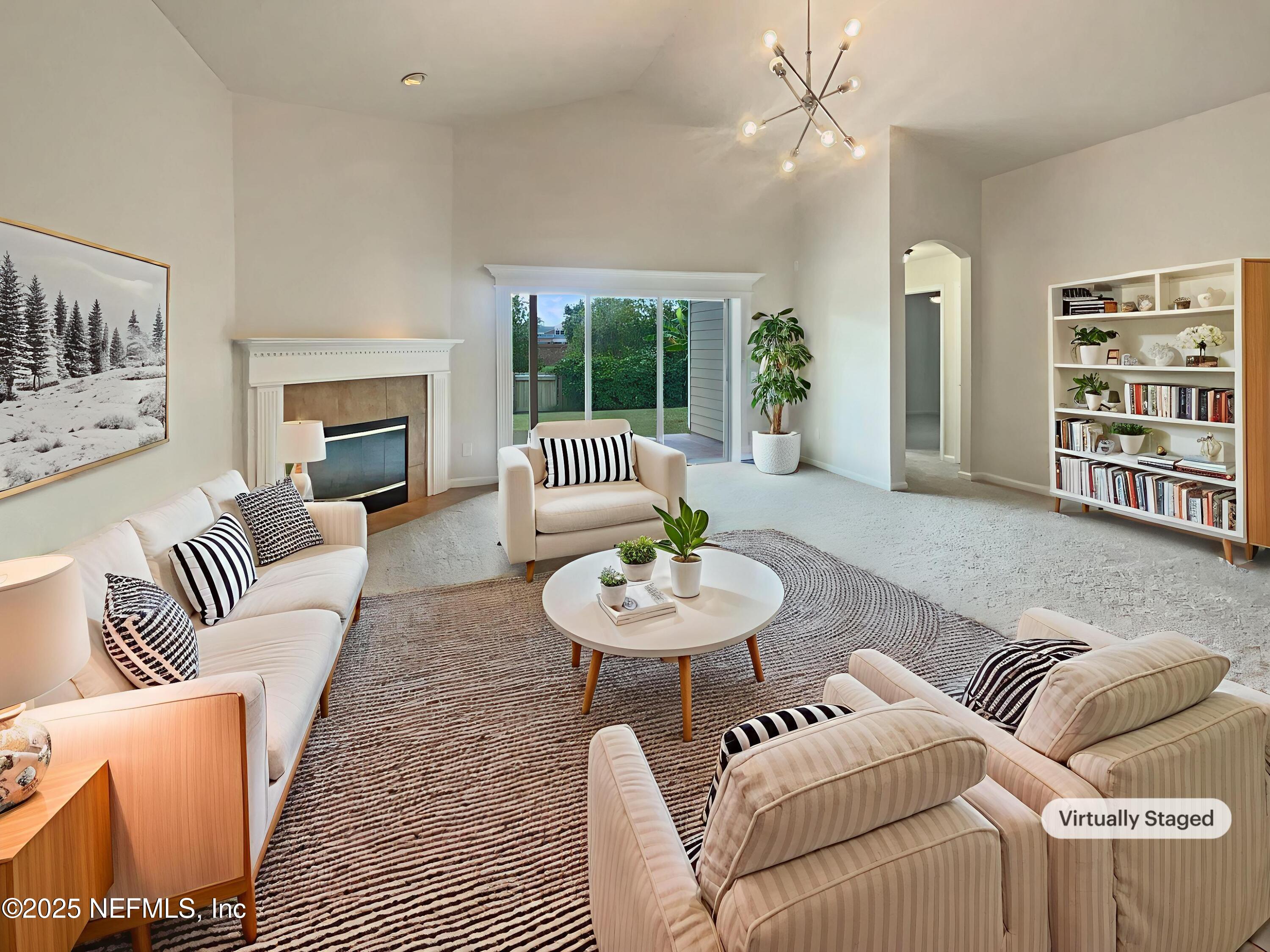 680 LADY LAKE Road W