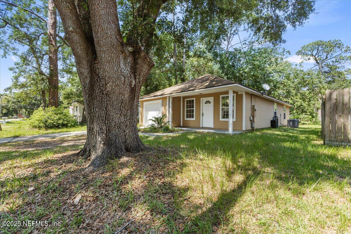 4527 CLAIRMONT Road