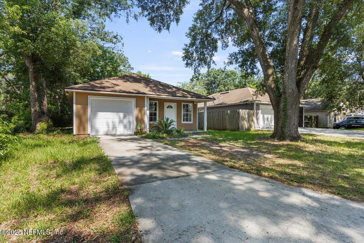 4527 CLAIRMONT Road