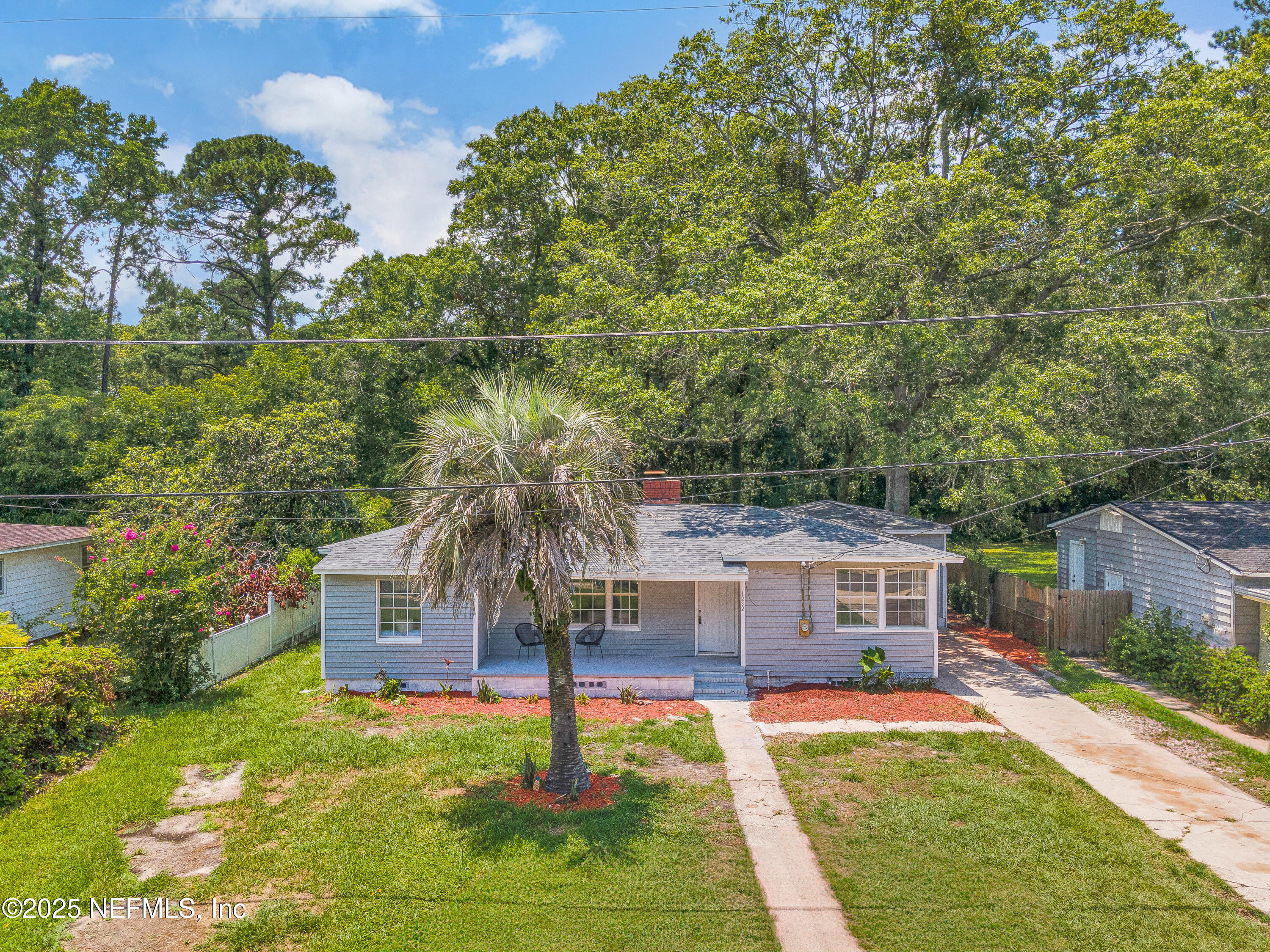 1232 HAMILTON Street