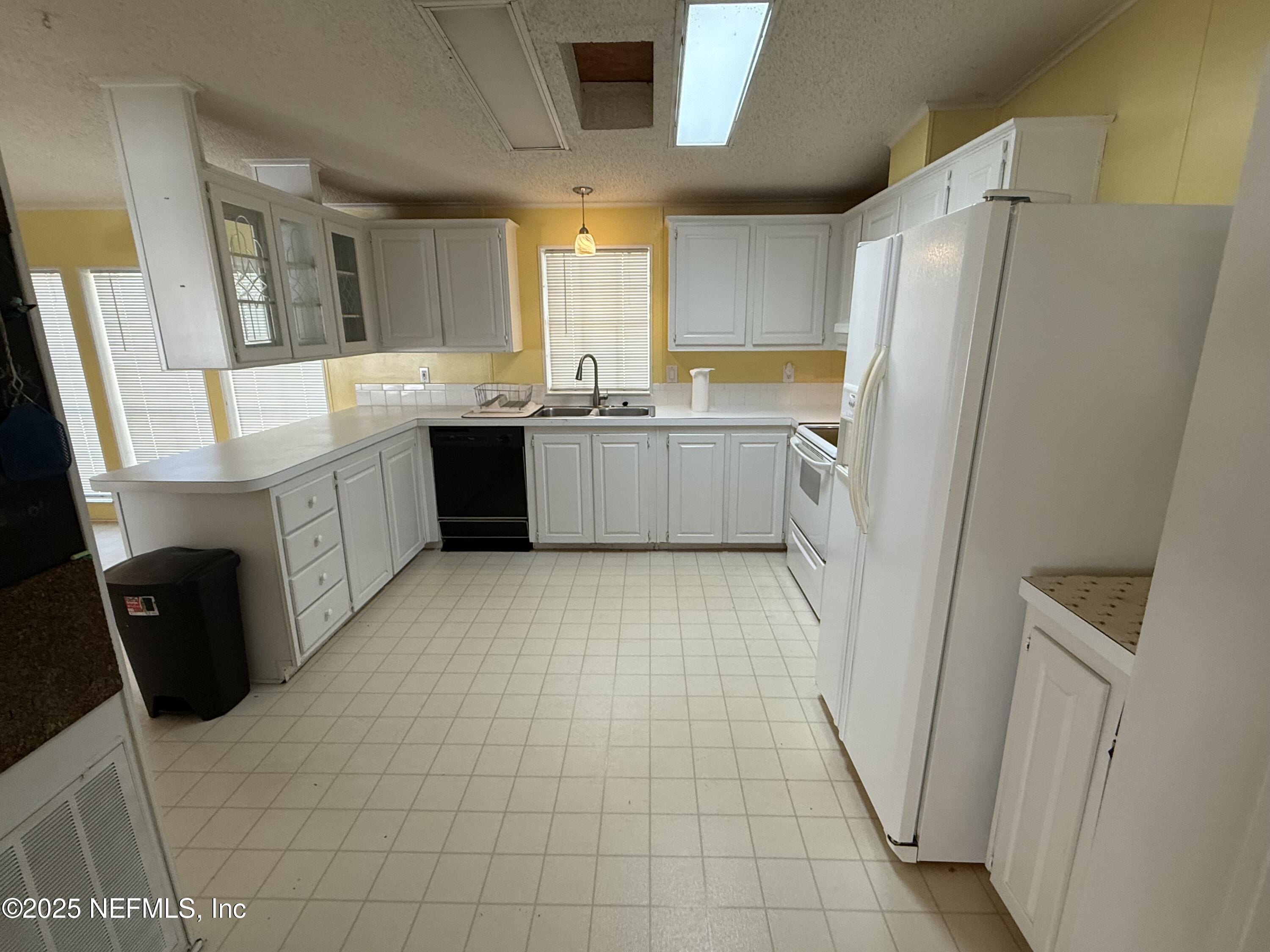4859 KALMIA Circle