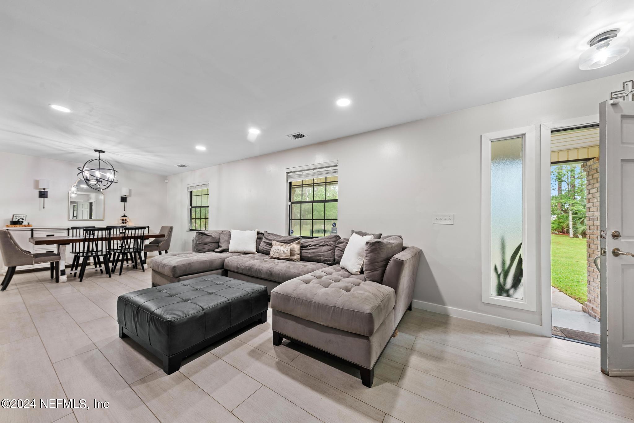 984 EAGLE BEND Court