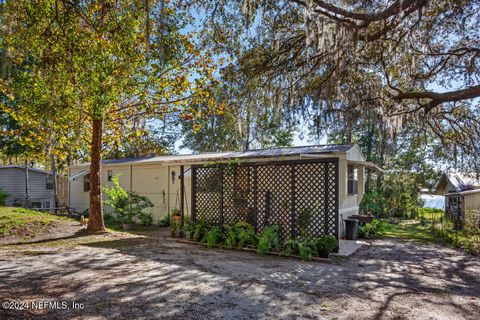 A home in Interlachen