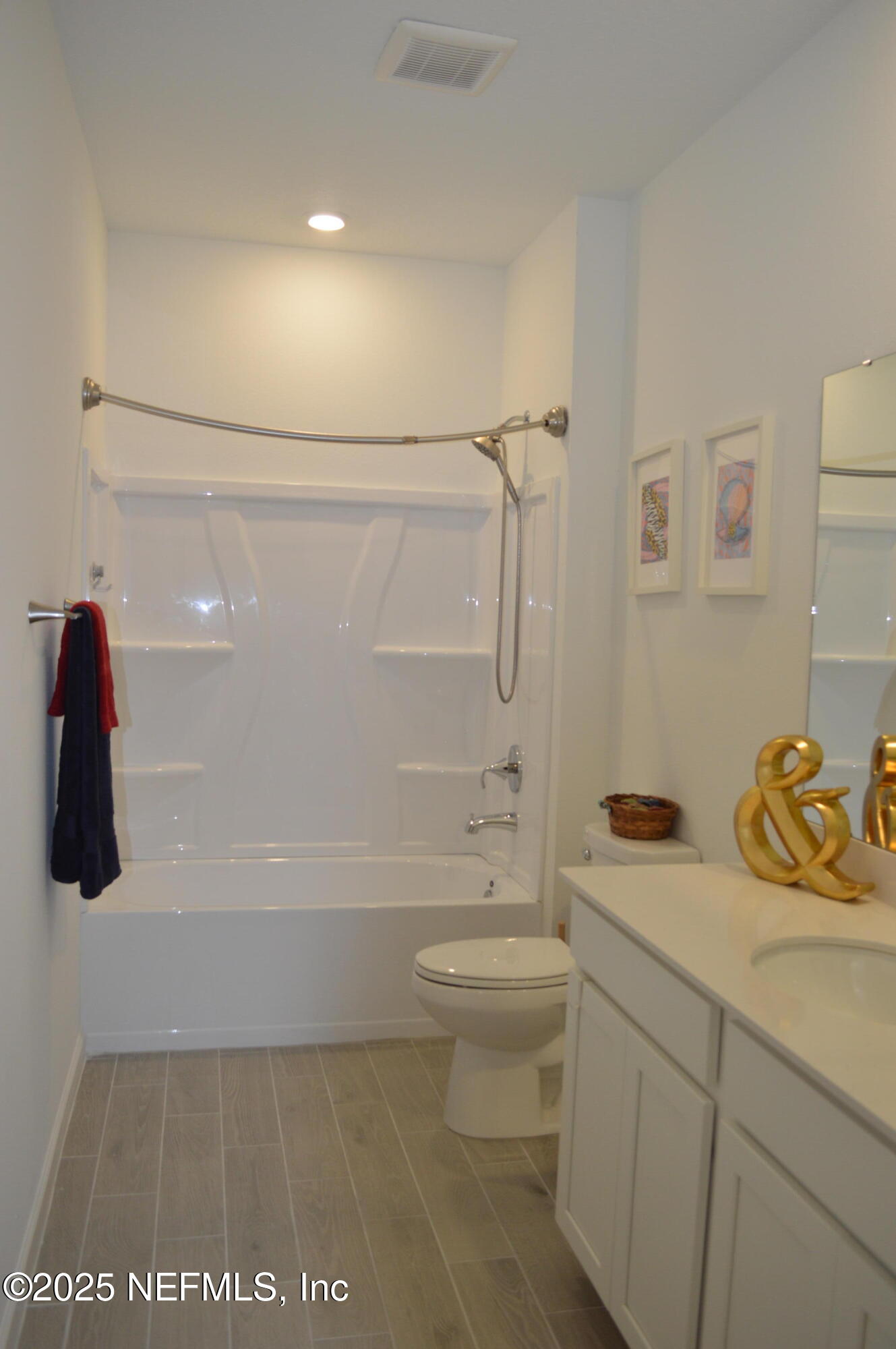 15537 THOMAS CREEK Way