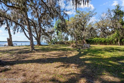 A home in Palatka