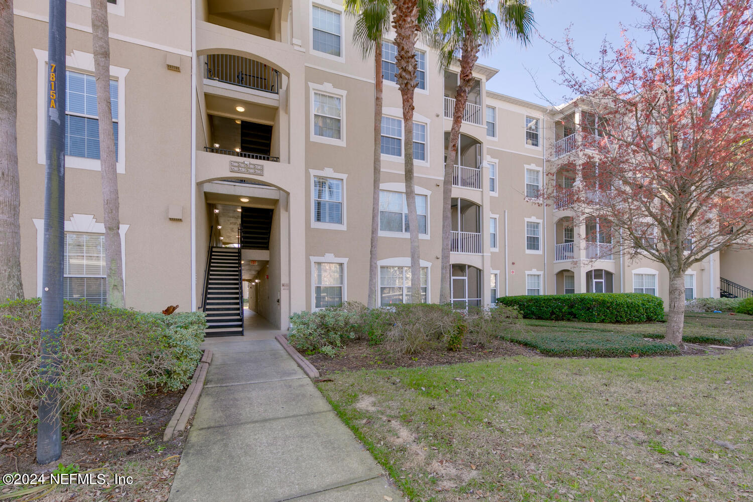 Jacksonville, FL home for sale located at 7801 Point Meadows Drive Unit 7202, Jacksonville, FL 32256