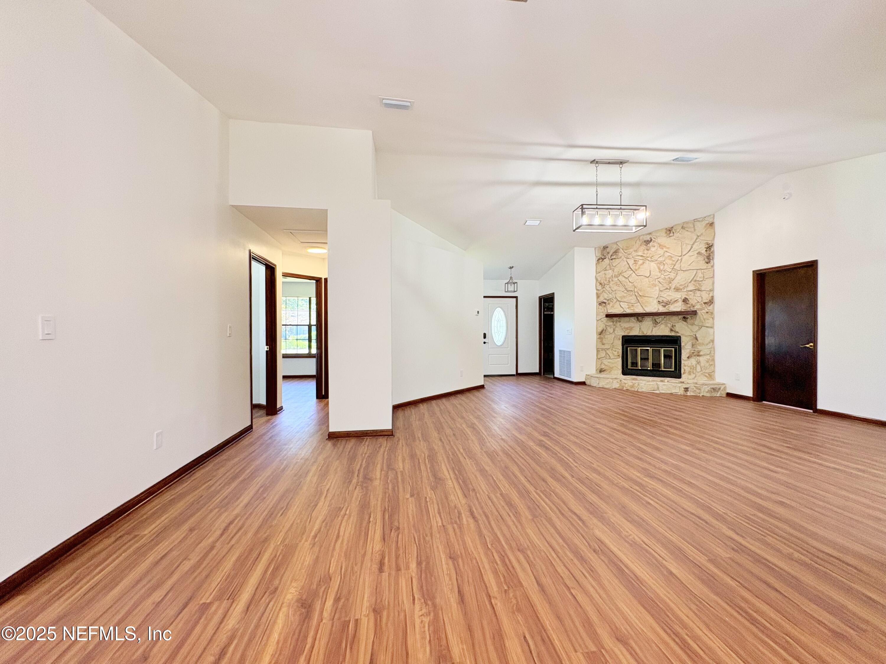 1742 TIFFANY PINES Circle E