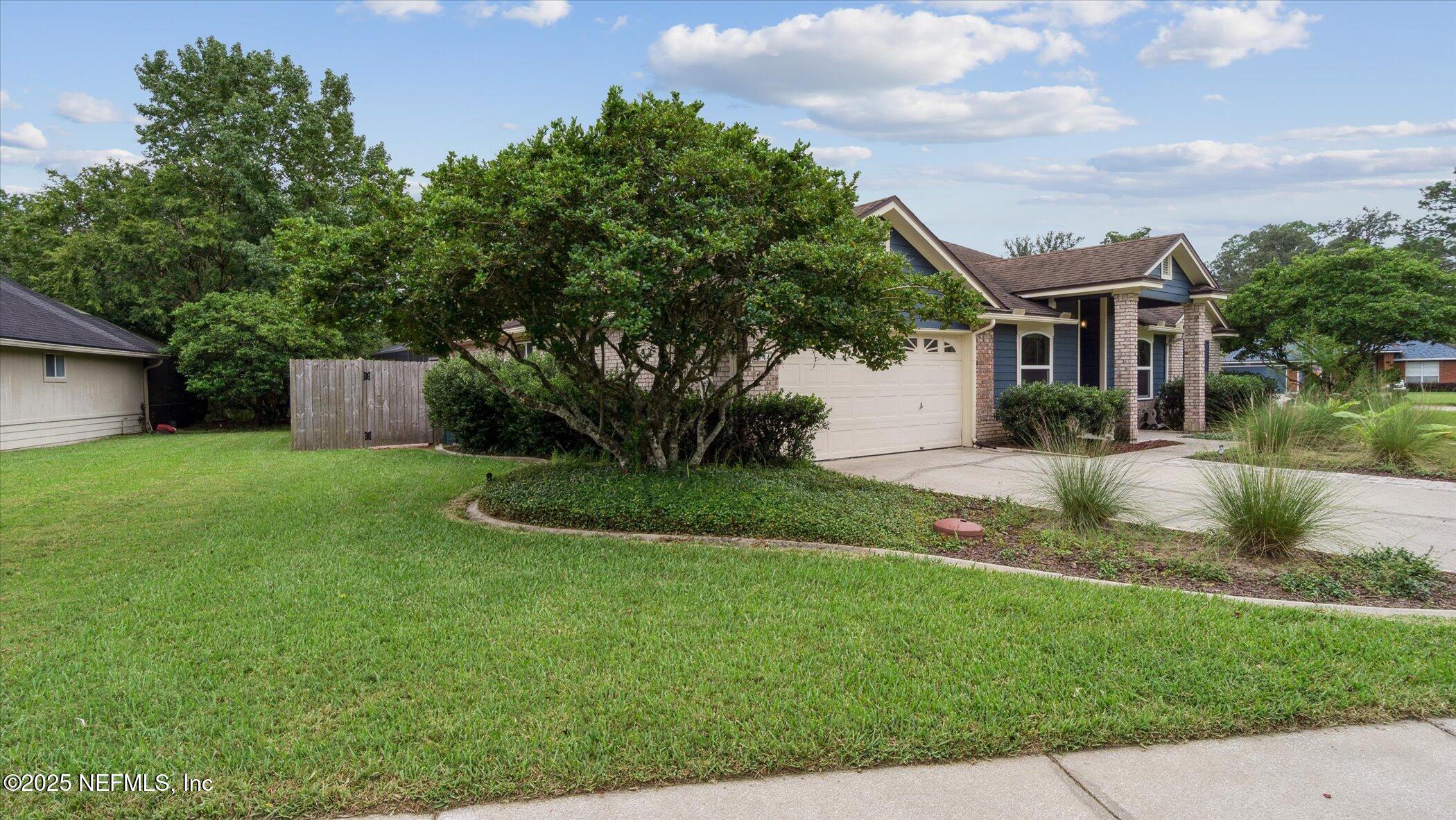 2744 CHELSEA COVE Drive