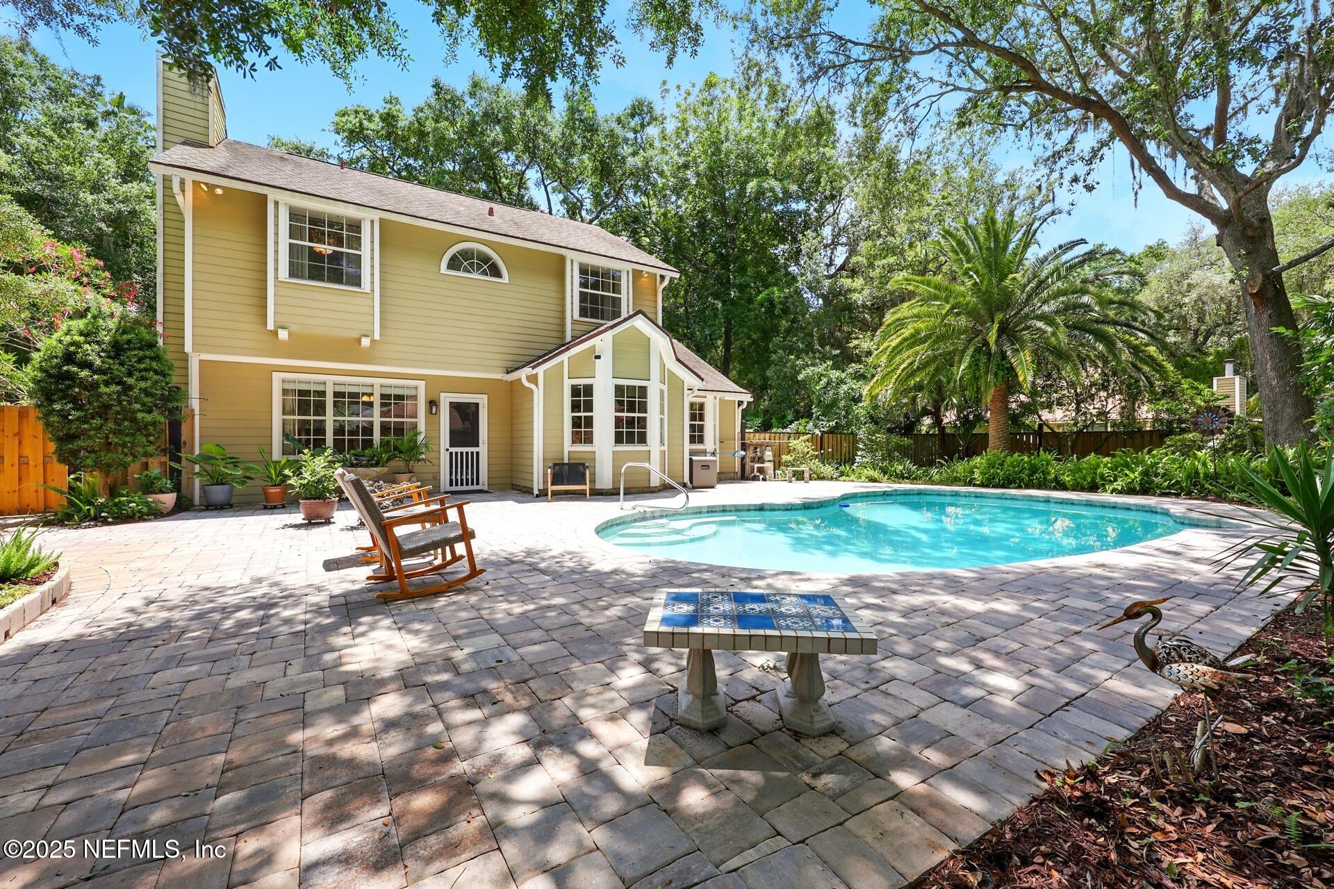 1917 LAKESIDE Drive S