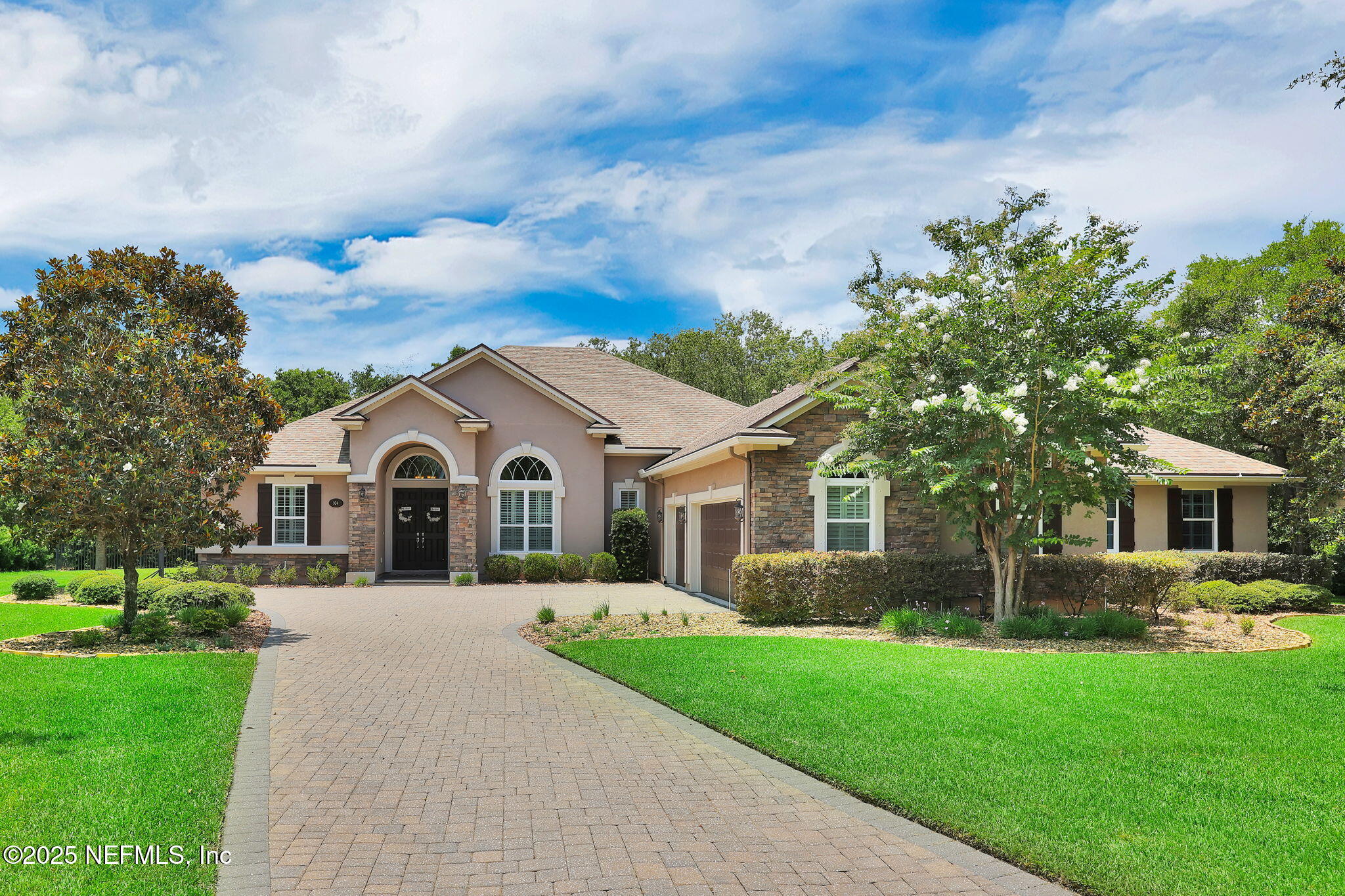 104 HICKORY HILL Drive