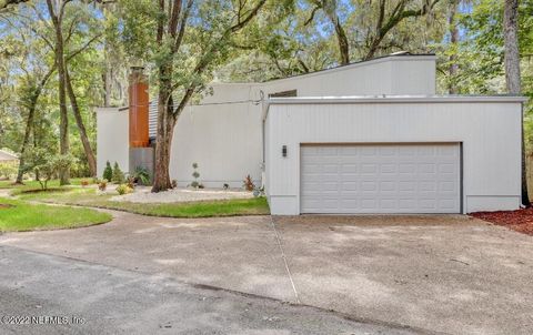 A home in Jacksonville