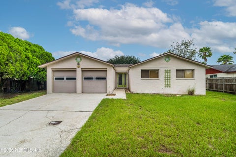 Photo of 1625 MONUMENT OAKS Drive, Jacksonville, FL 32225 (MLS # 2166663)