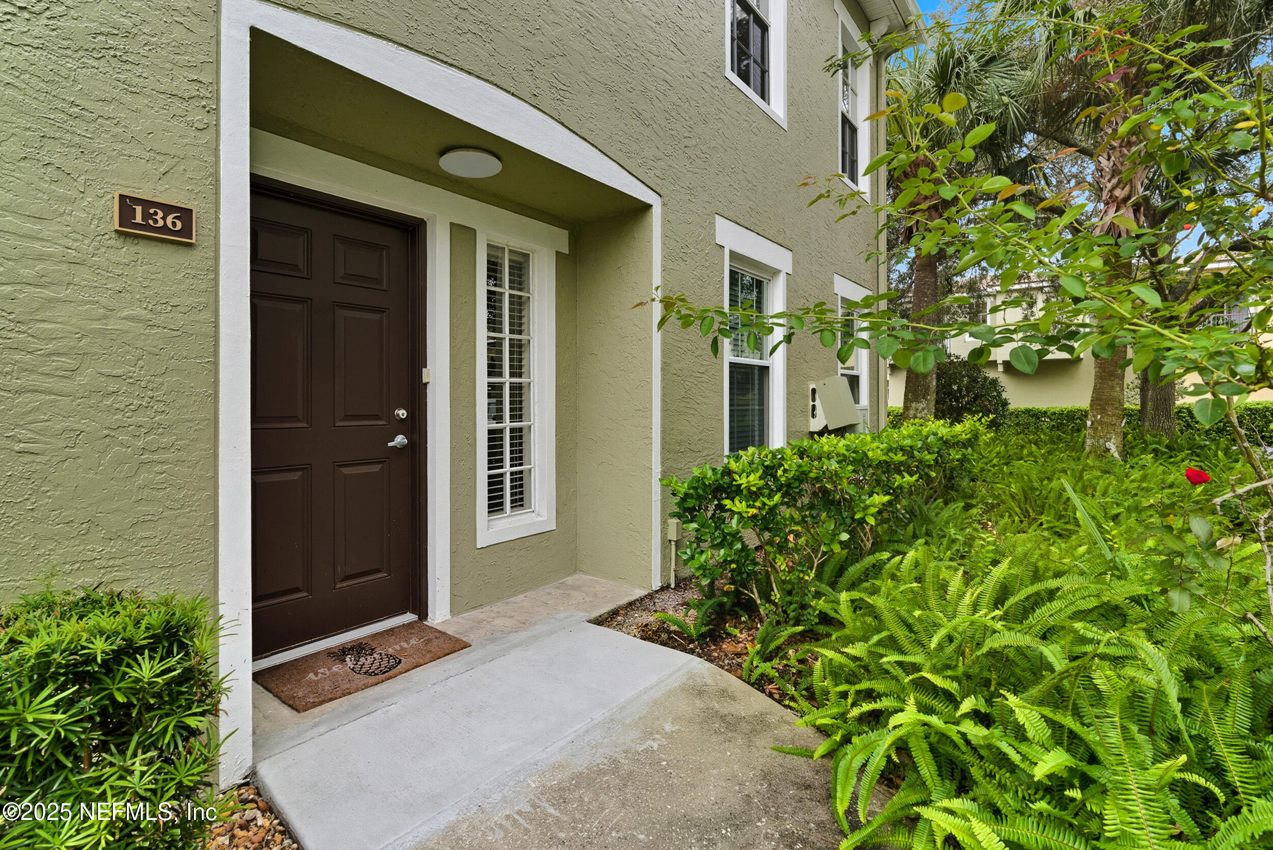 4000 GRANDE VISTA Boulevard 15-136