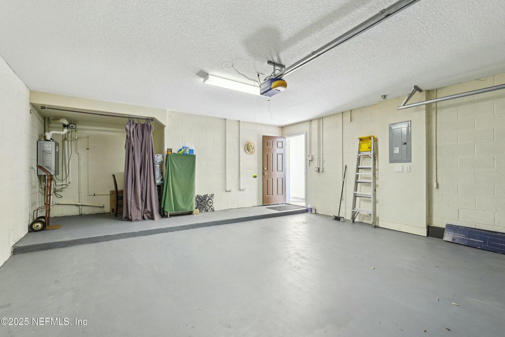 listing image 42