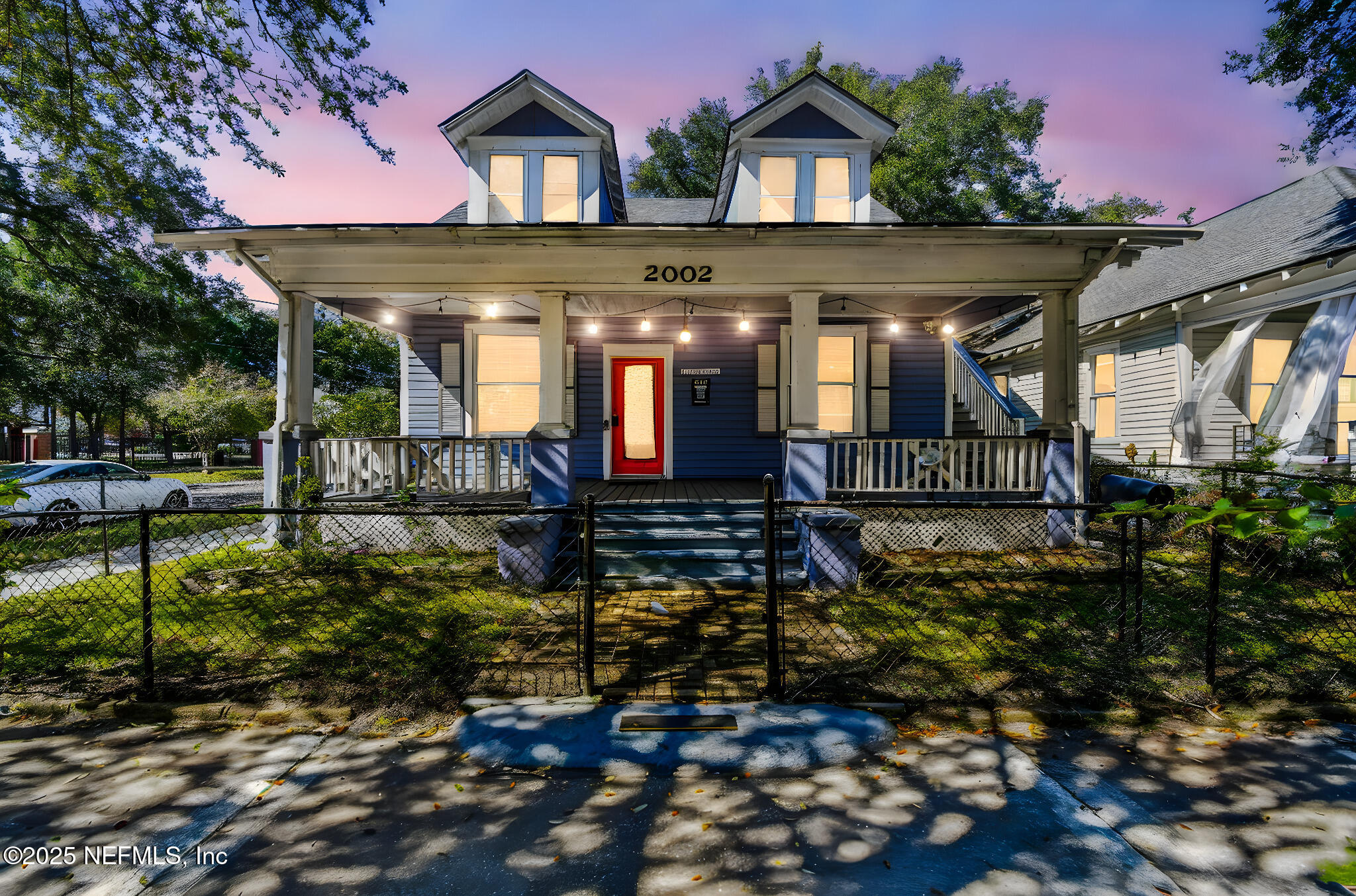 2002 N LIBERTY Street