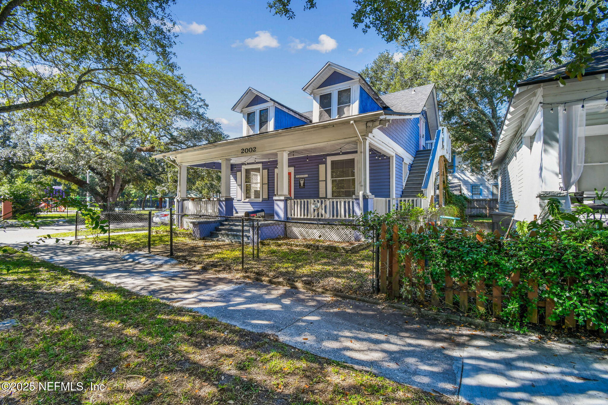 2002 N LIBERTY Street