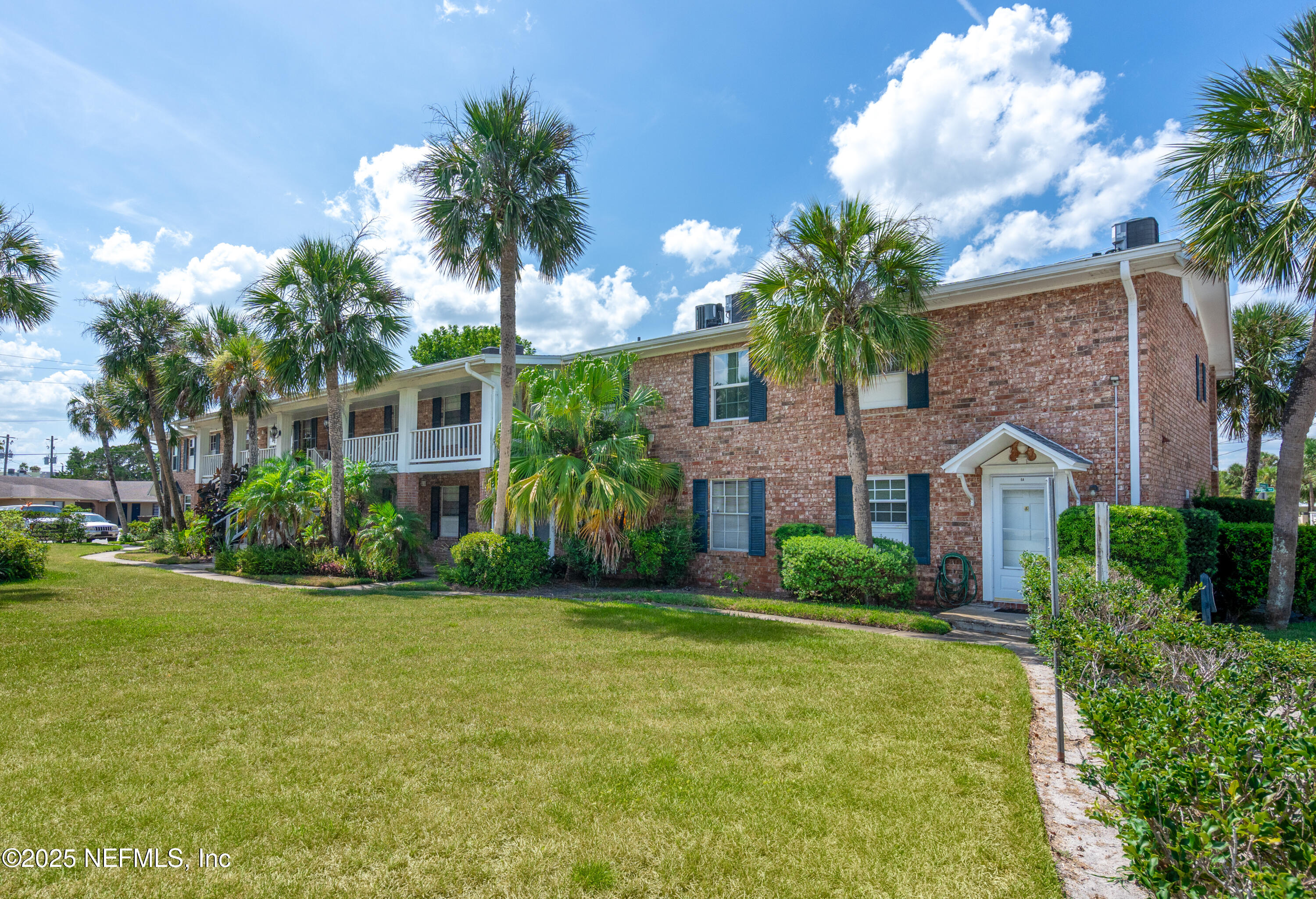 22 COMARES Avenue 4A