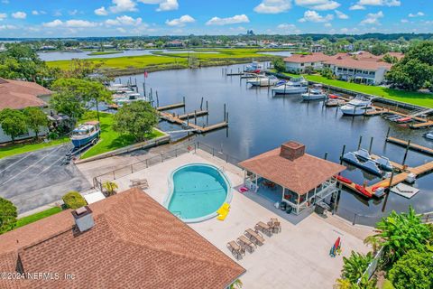 A home in Jacksonville