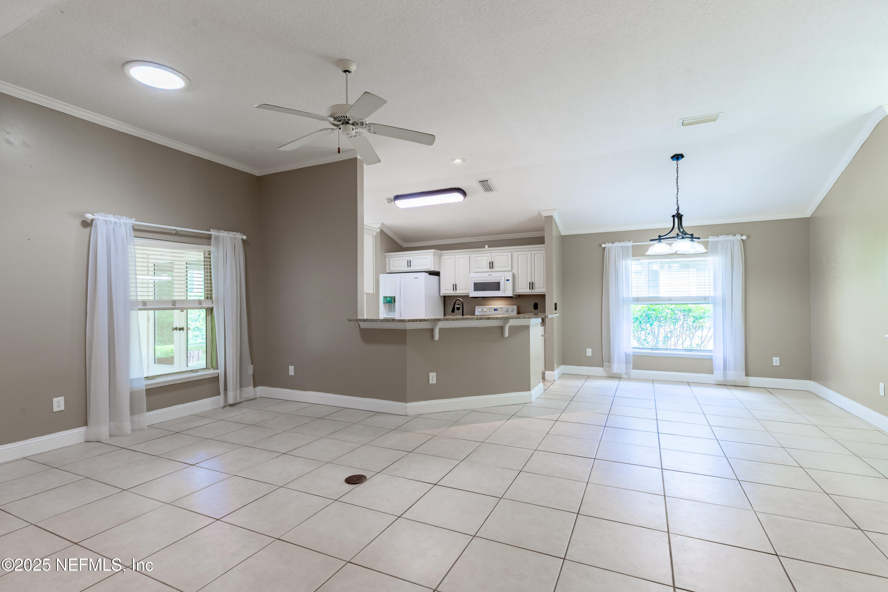 1129 SUMMERCHASE Drive