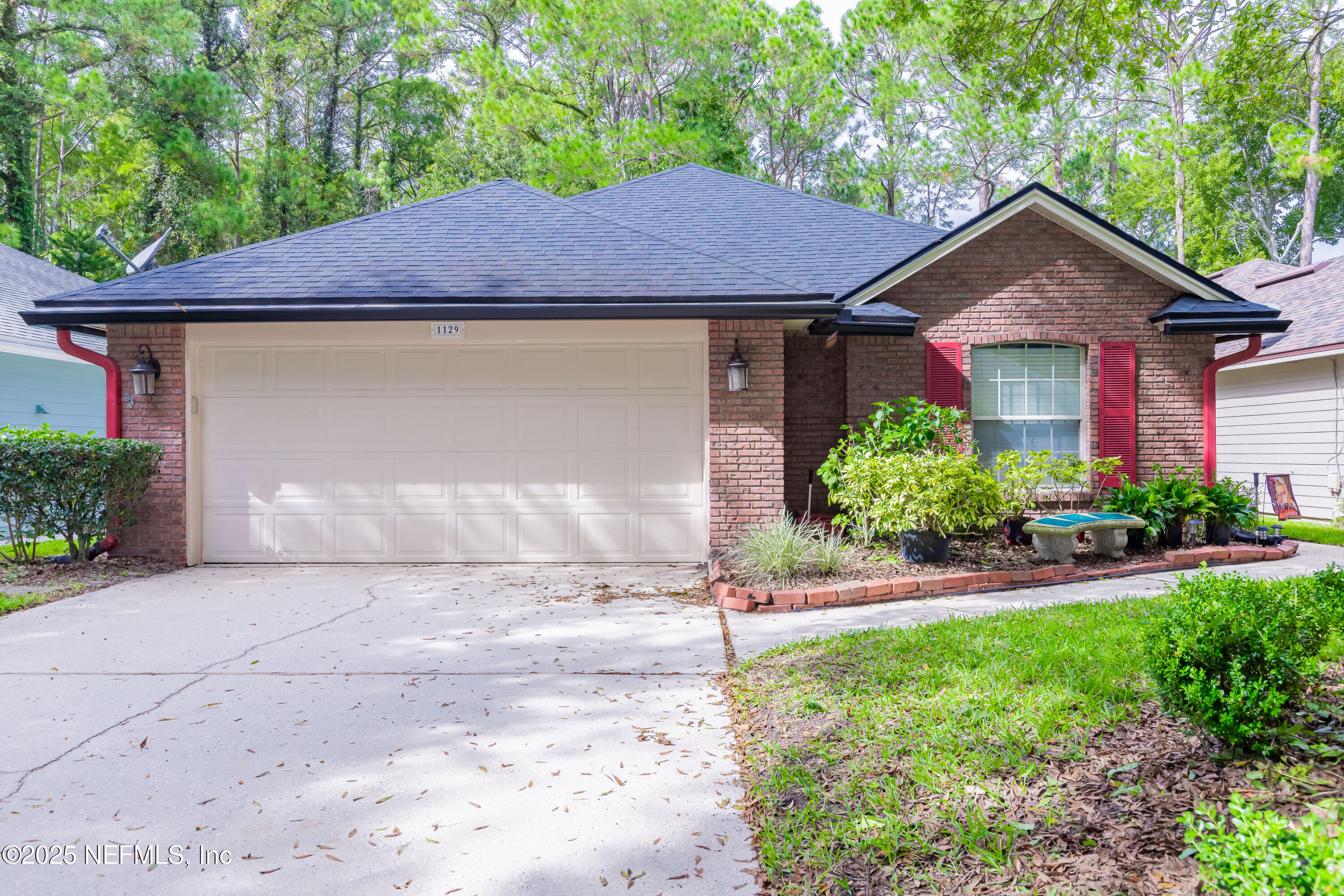 1129 SUMMERCHASE Drive