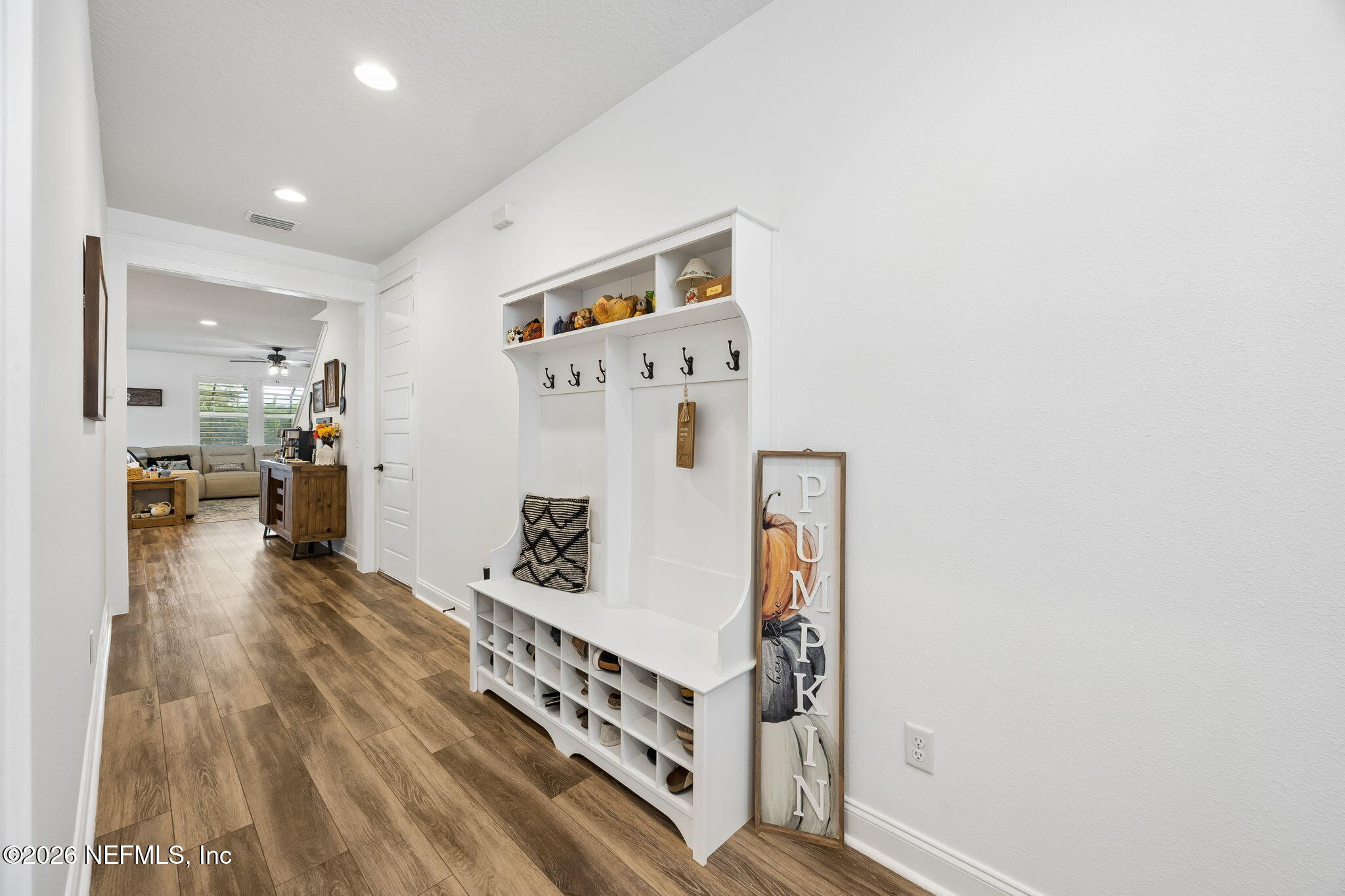 141 LINSBURY Court