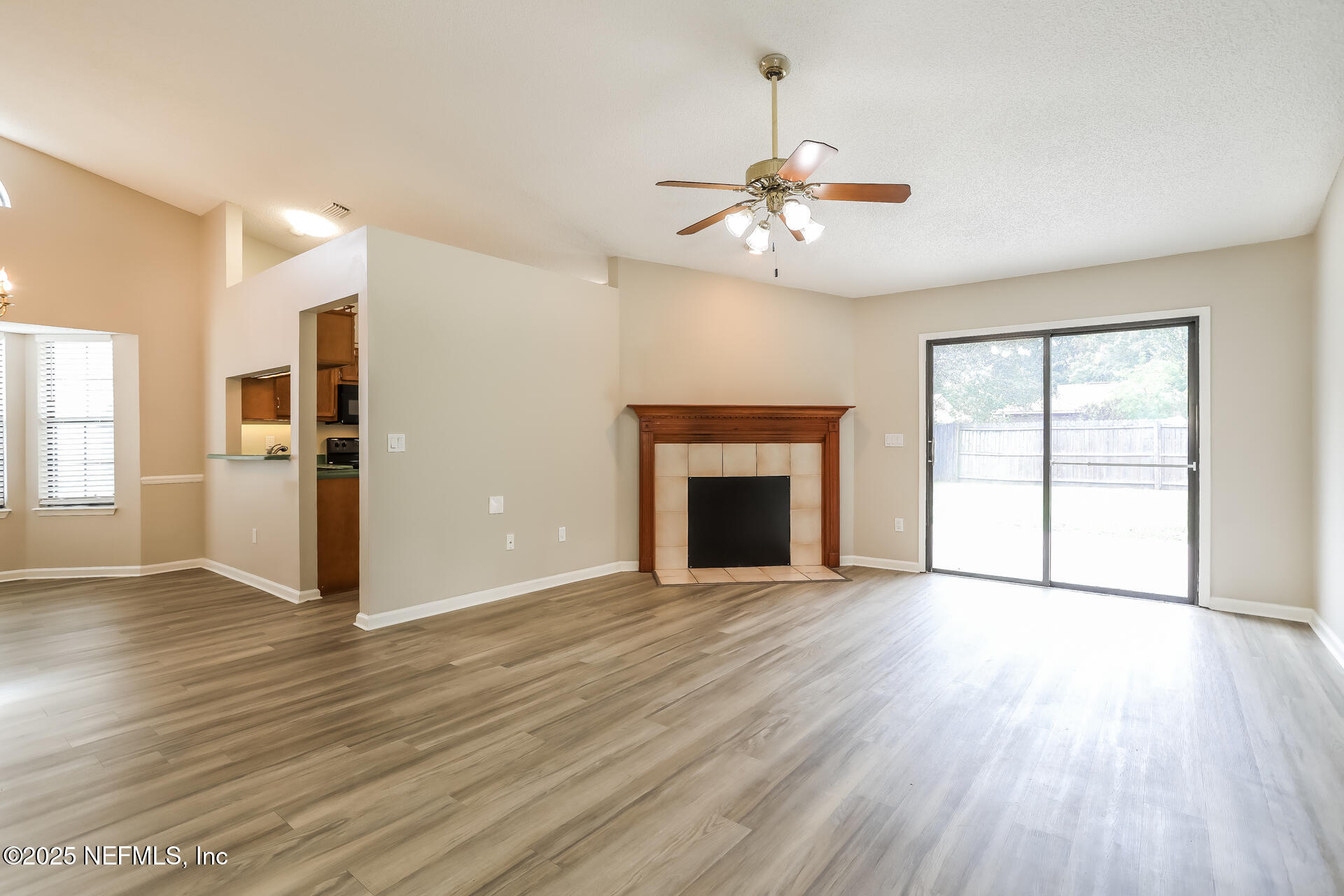 11538 SWEETWATER OAKS Drive W